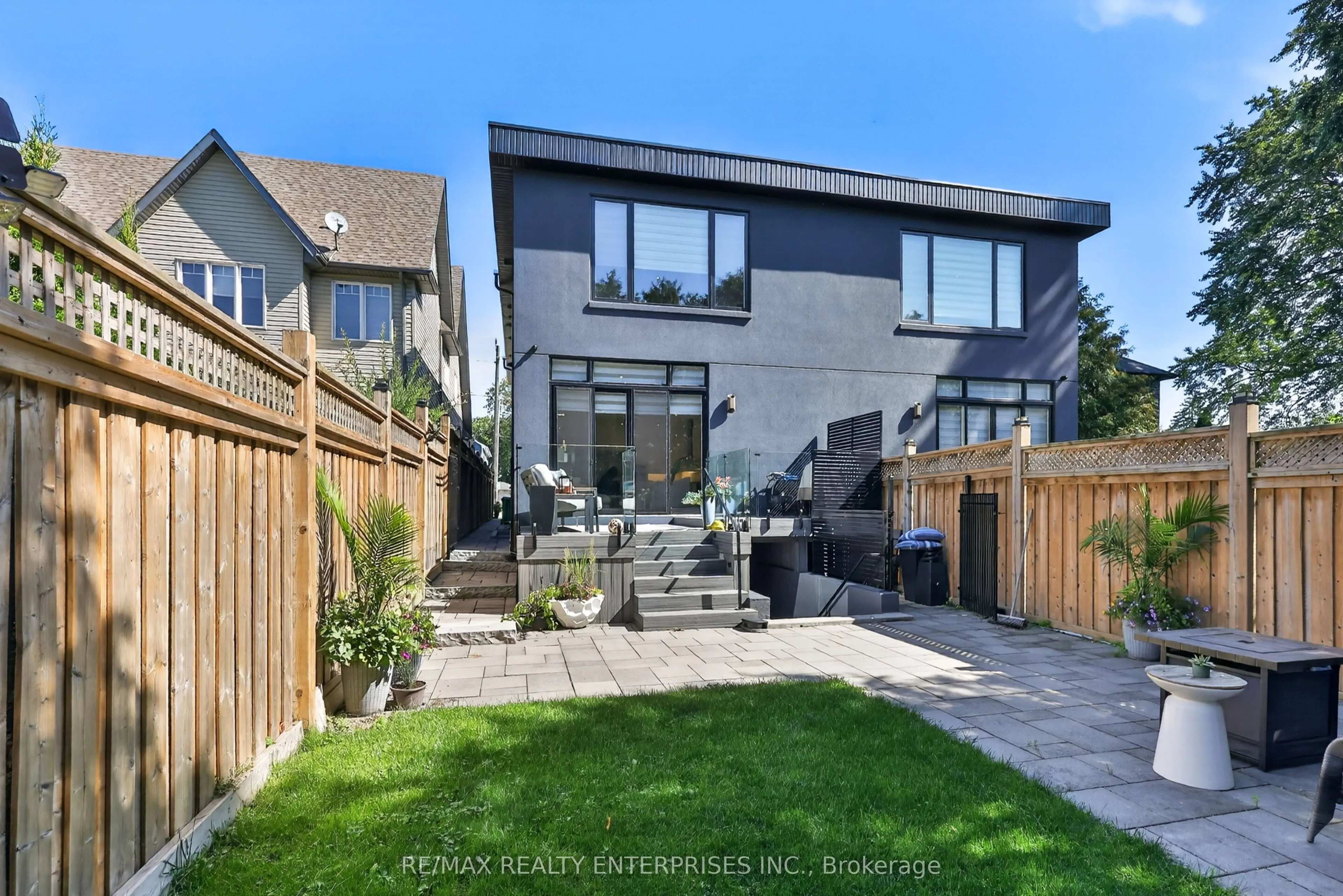 36B Pine Avenue N