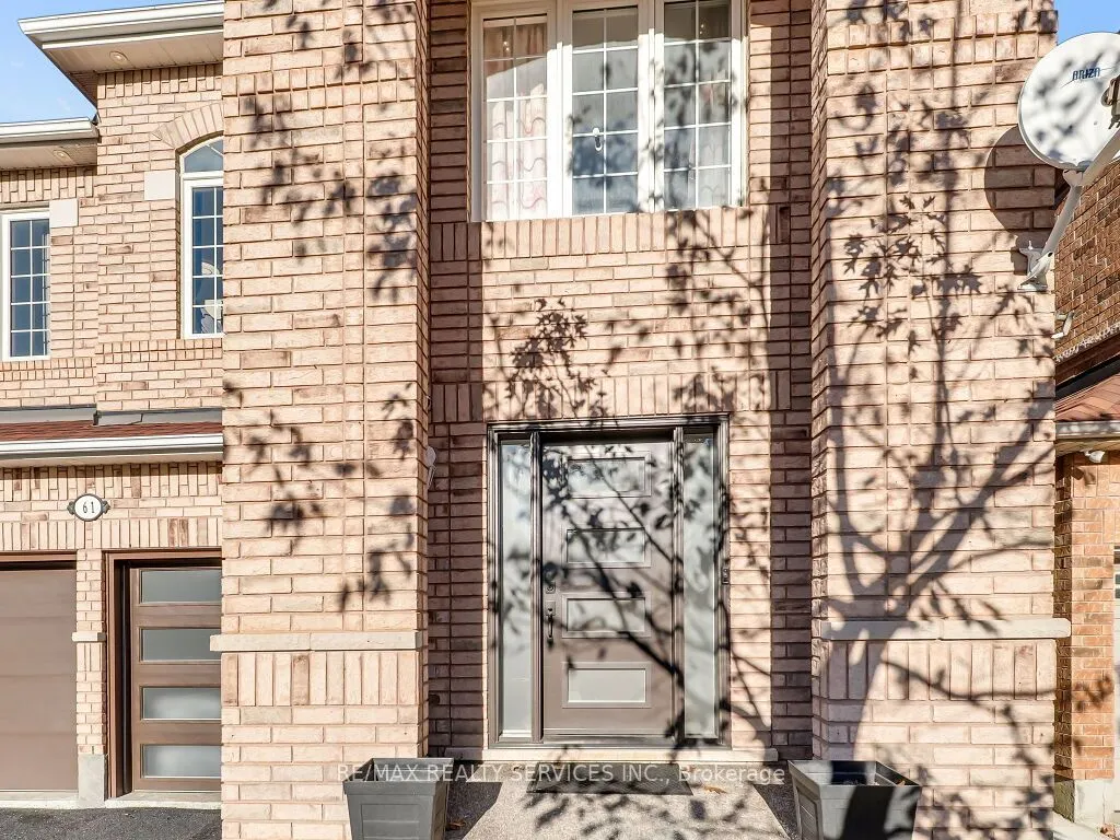 61 Sir Jacobs Crescent