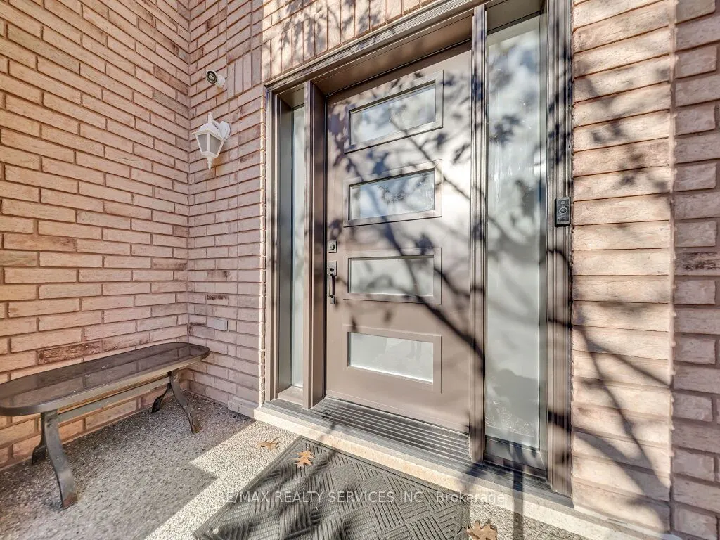 61 Sir Jacobs Crescent