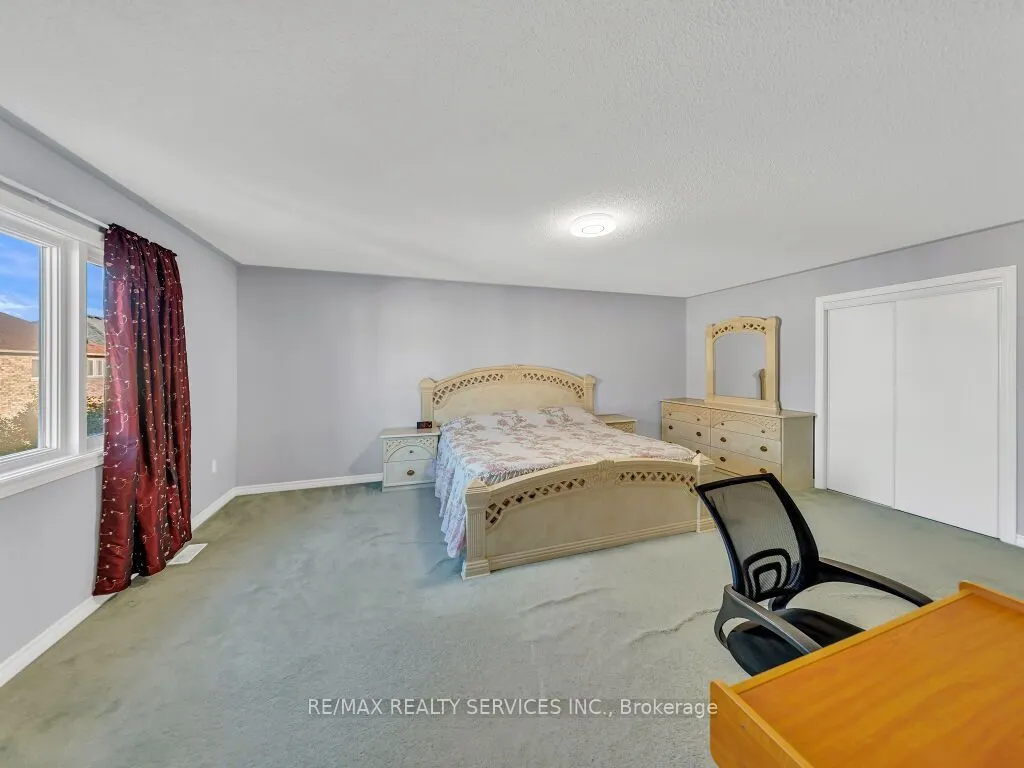 61 Sir Jacobs Crescent