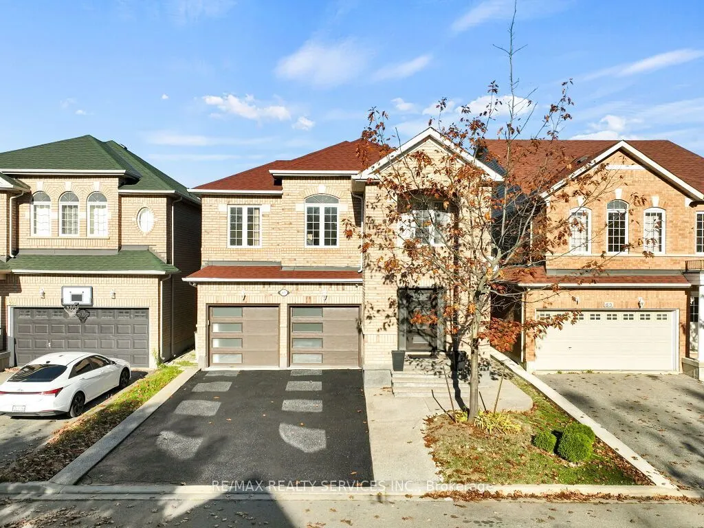 61 Sir Jacobs Crescent