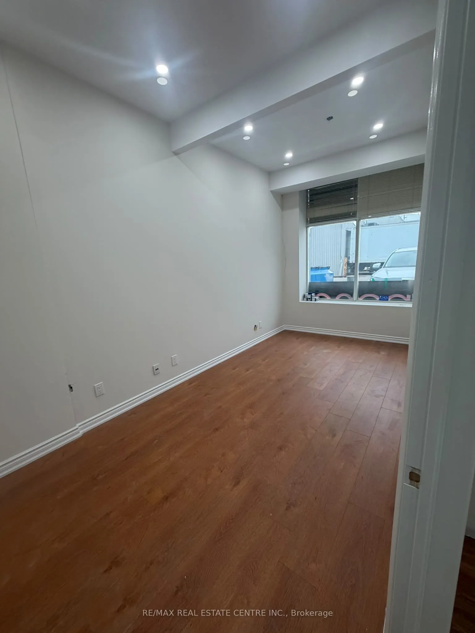 1315 Derry Road E #6C (ROOM 1)