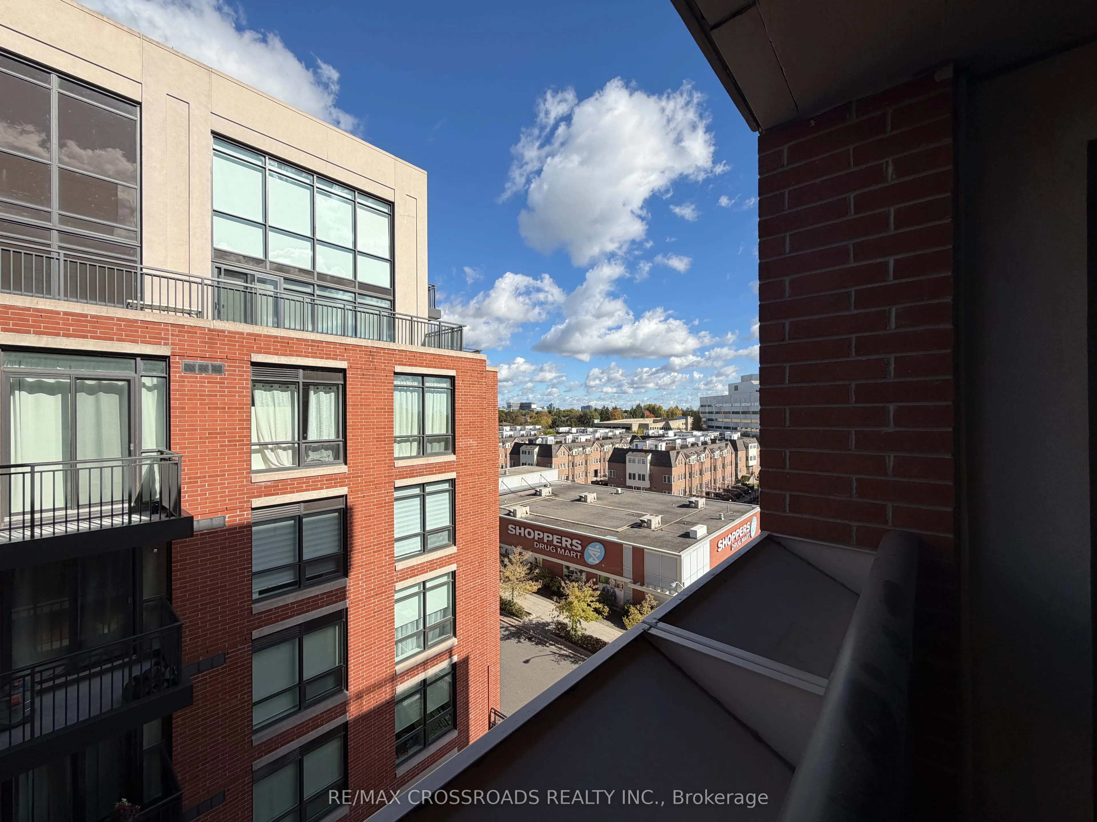 800 Lawrence Avenue W #605