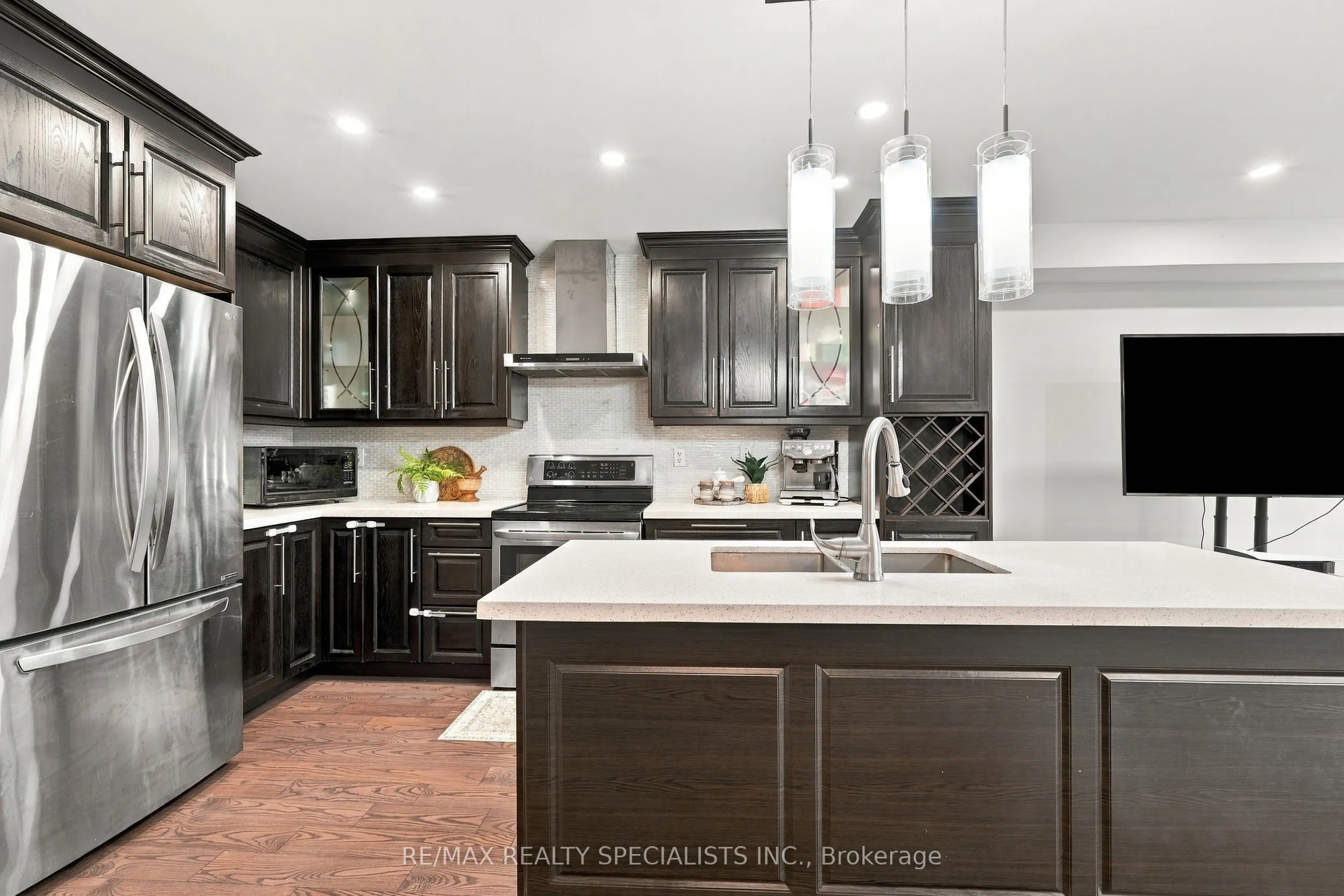 1140 Bonin Crescent