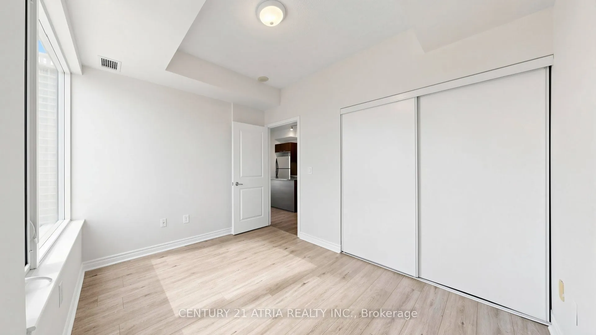 385 Prince Of Wales Drive #1802