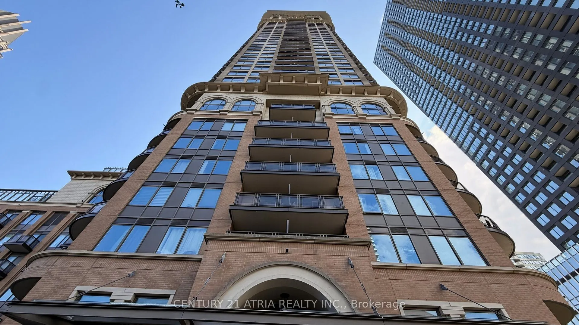385 Prince Of Wales Drive #1802