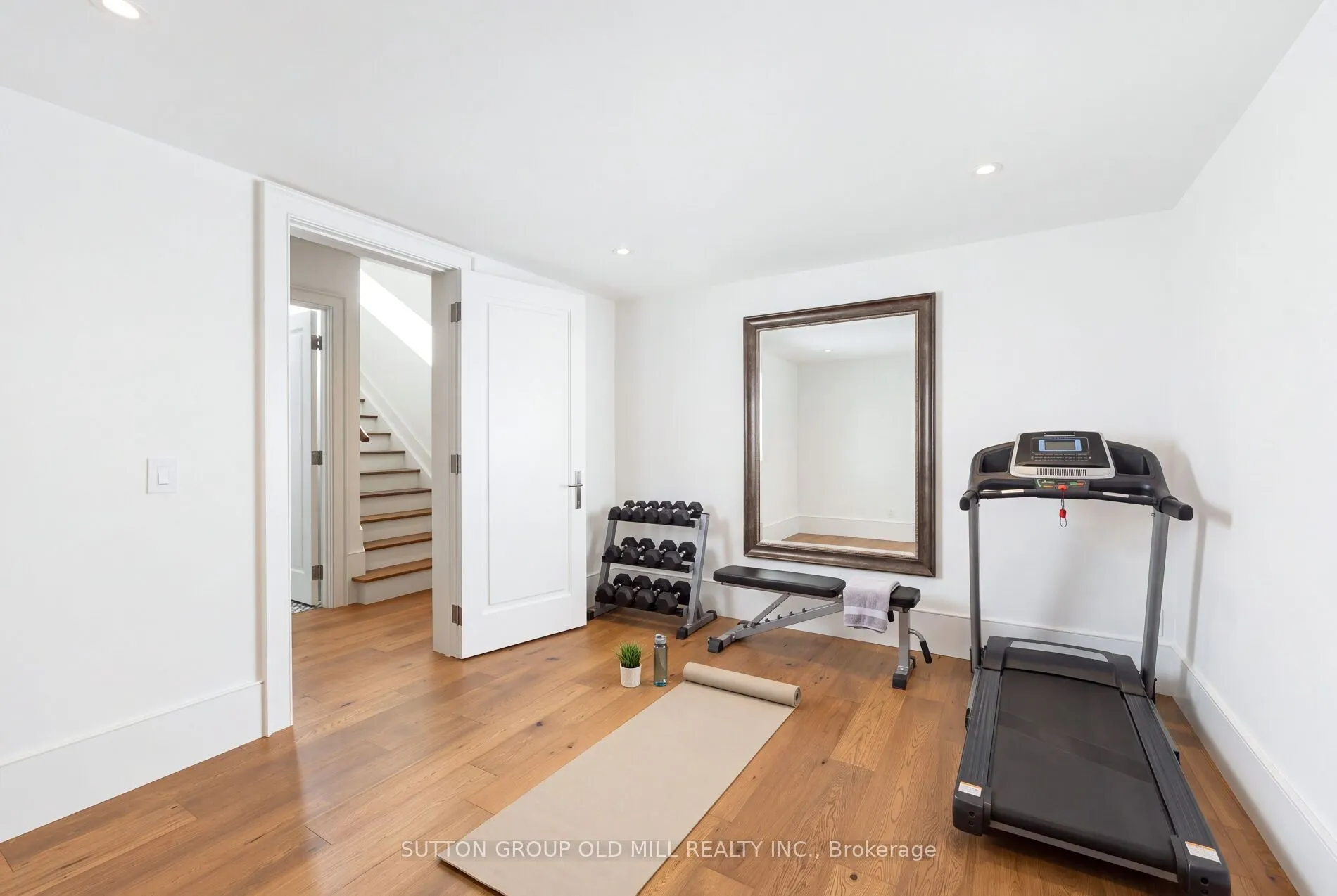 25 Beaucourt Road