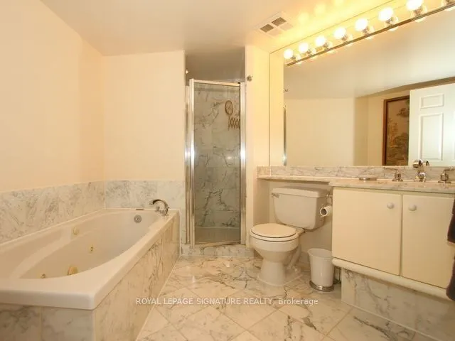 2285 Lake Shore Boulevard W #703