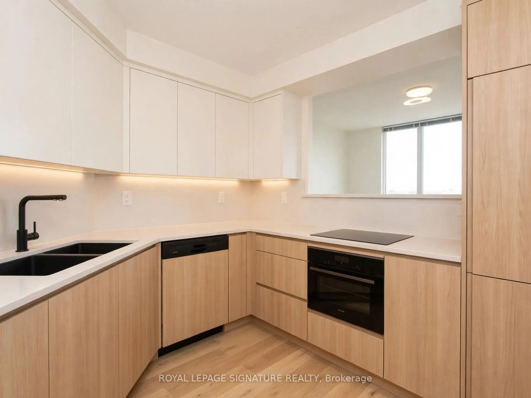 2285 Lake Shore Boulevard W #703