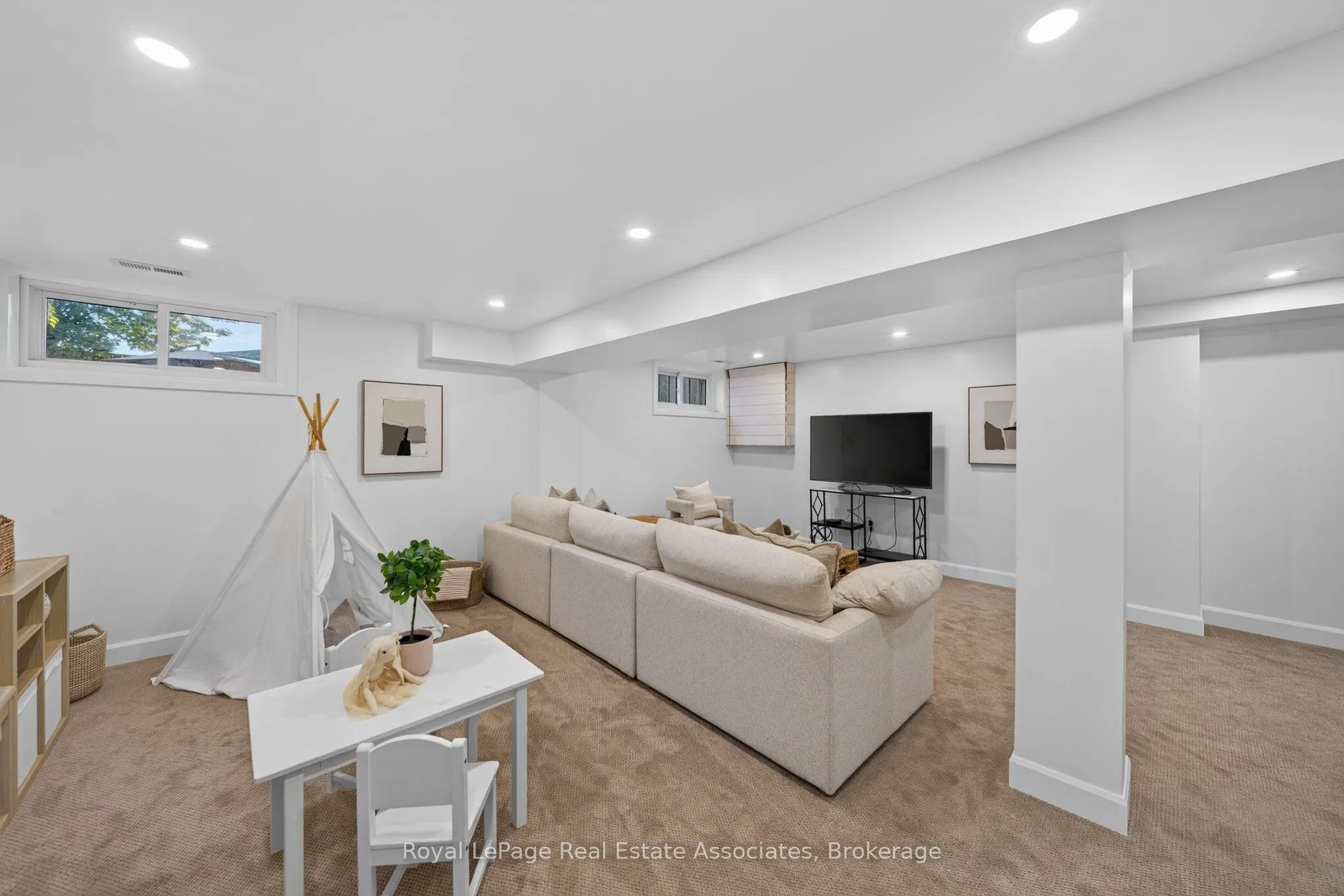 2604 Constable Road