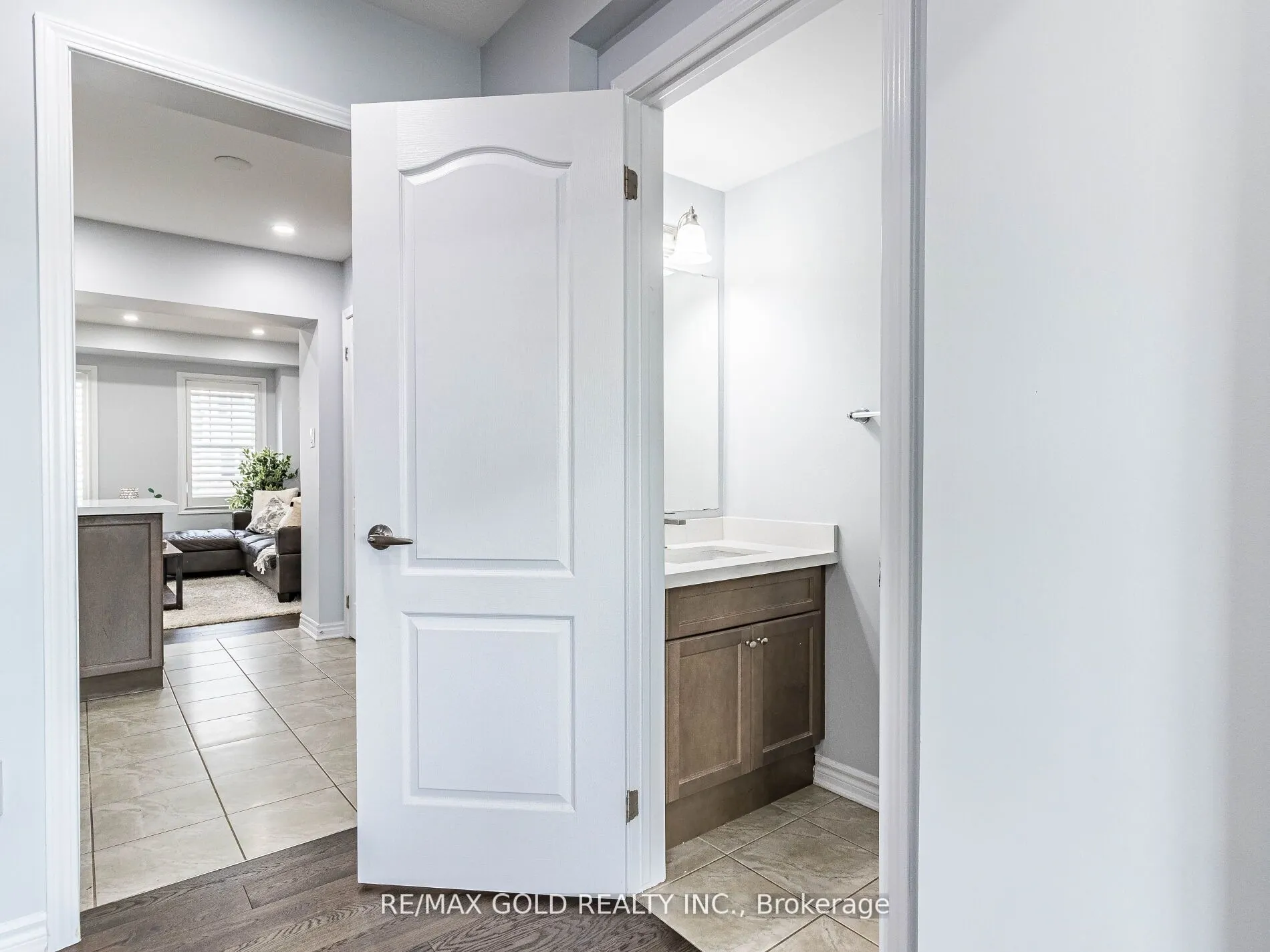 98 Bannister Crescent