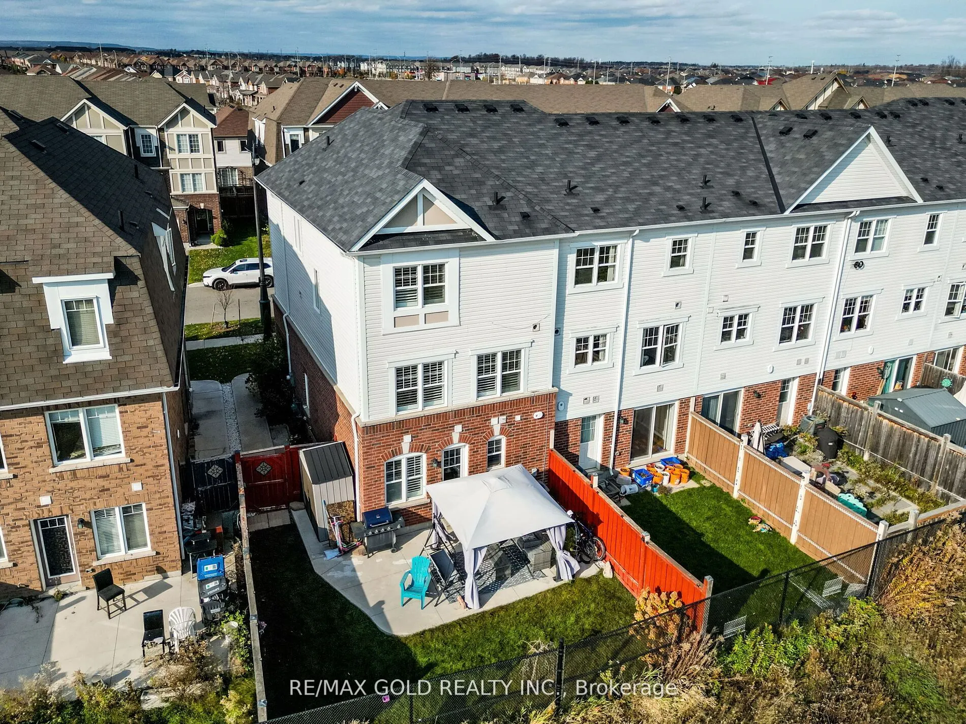 98 Bannister Crescent