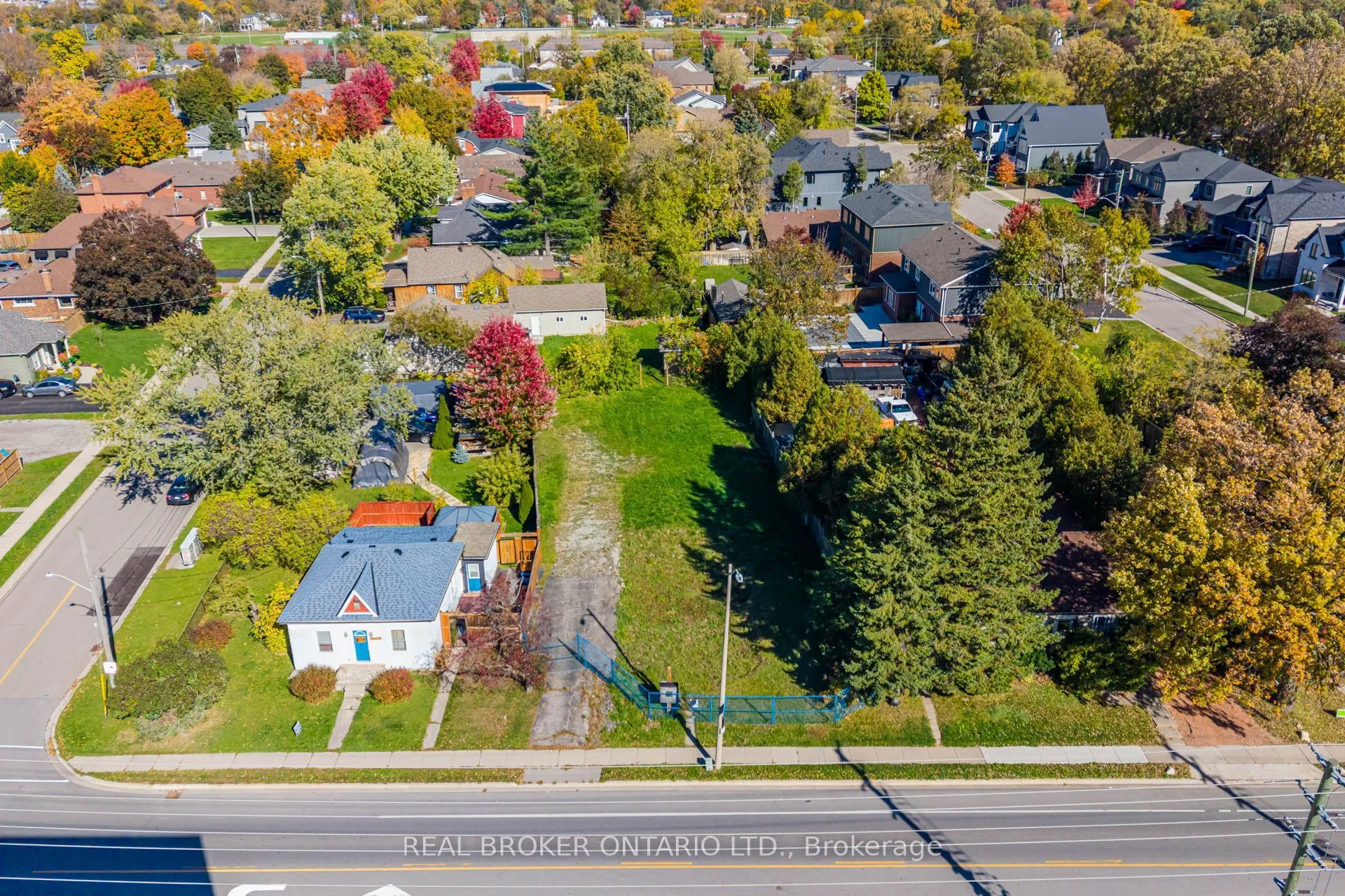 159 Bronte Street S