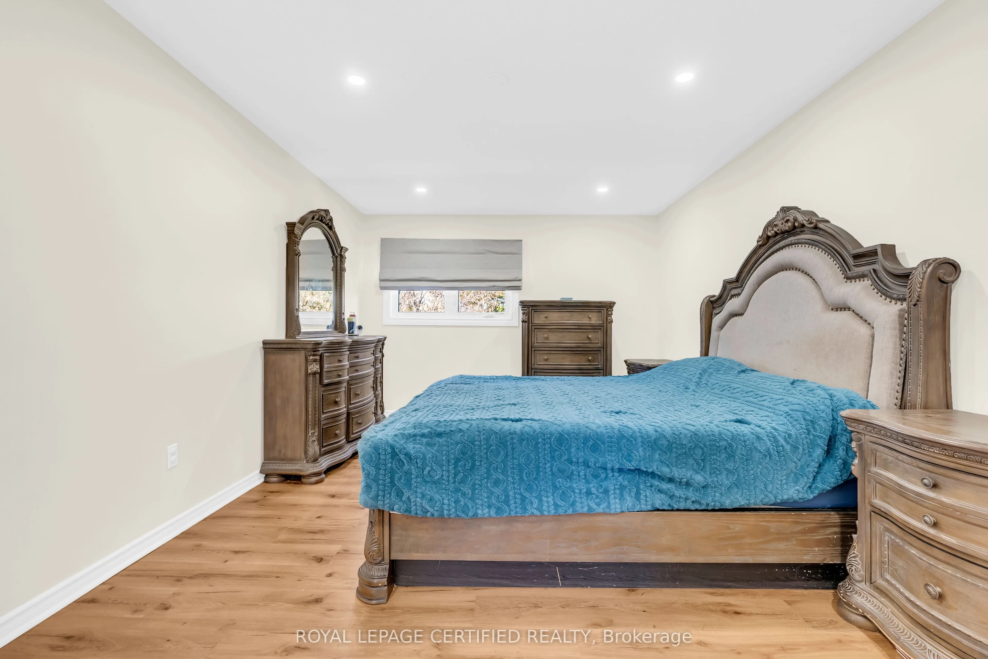 22 Madelaine Crescent