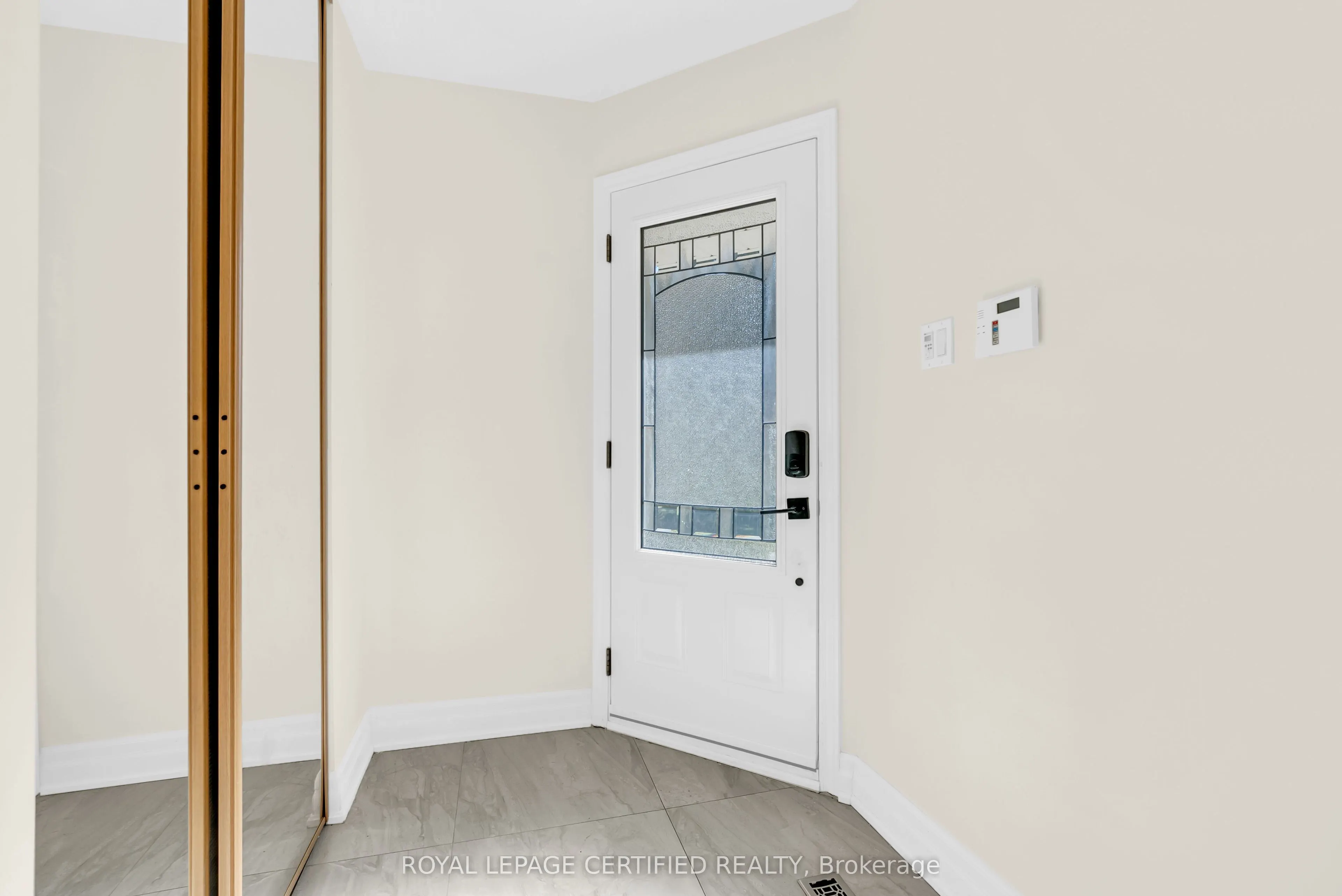22 Madelaine Crescent