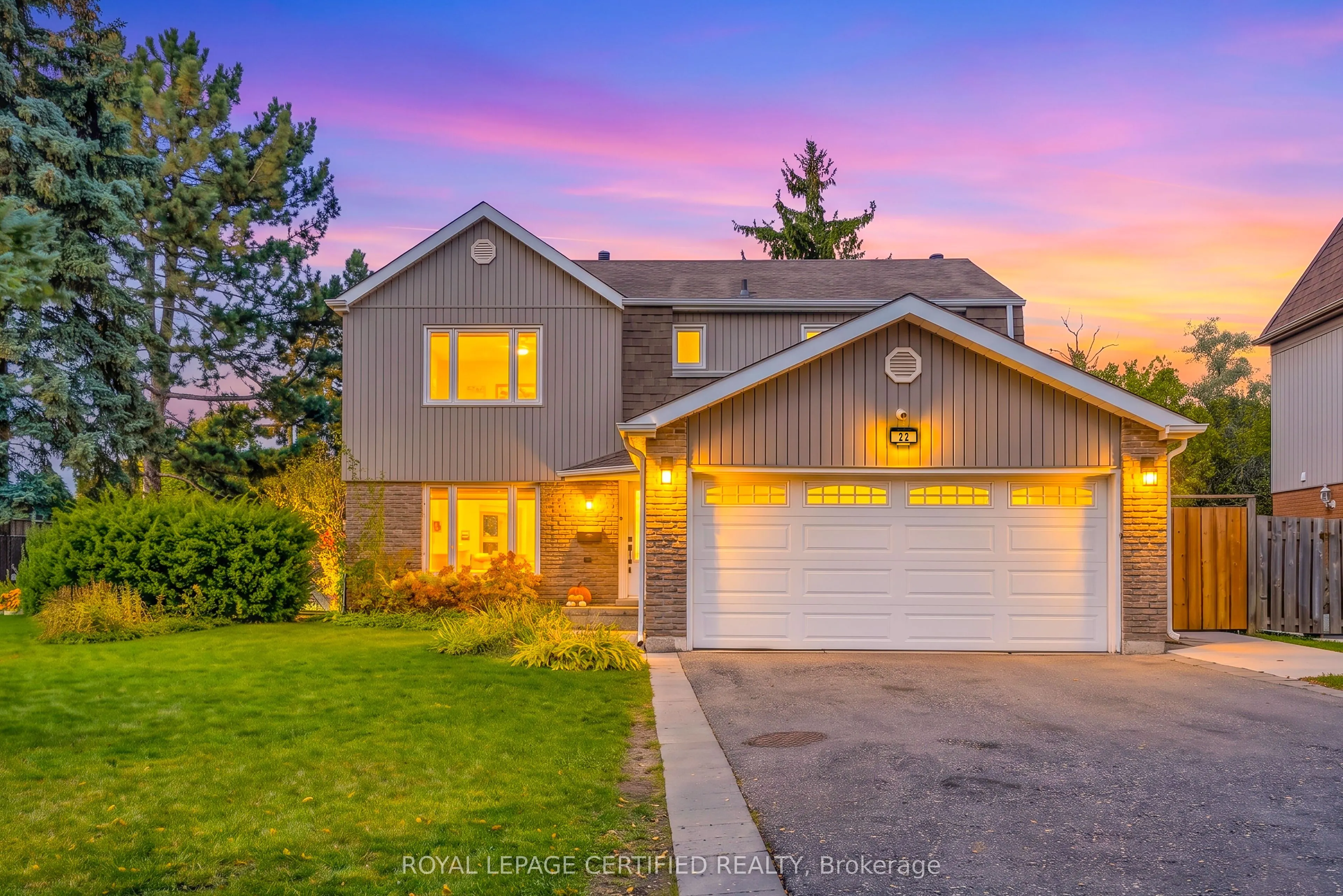 22 Madelaine Crescent
