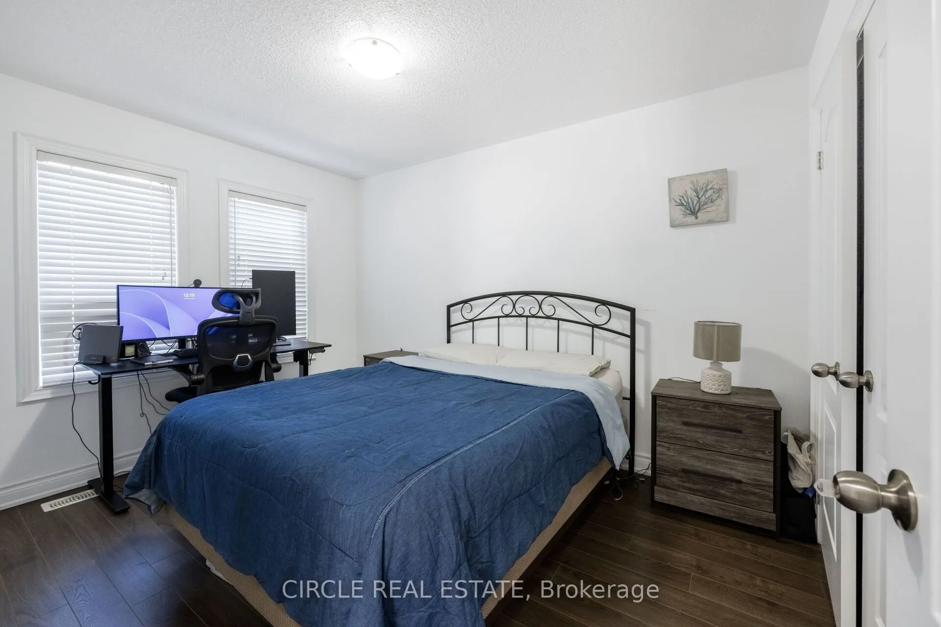 13 Lady Evelyn Crescent