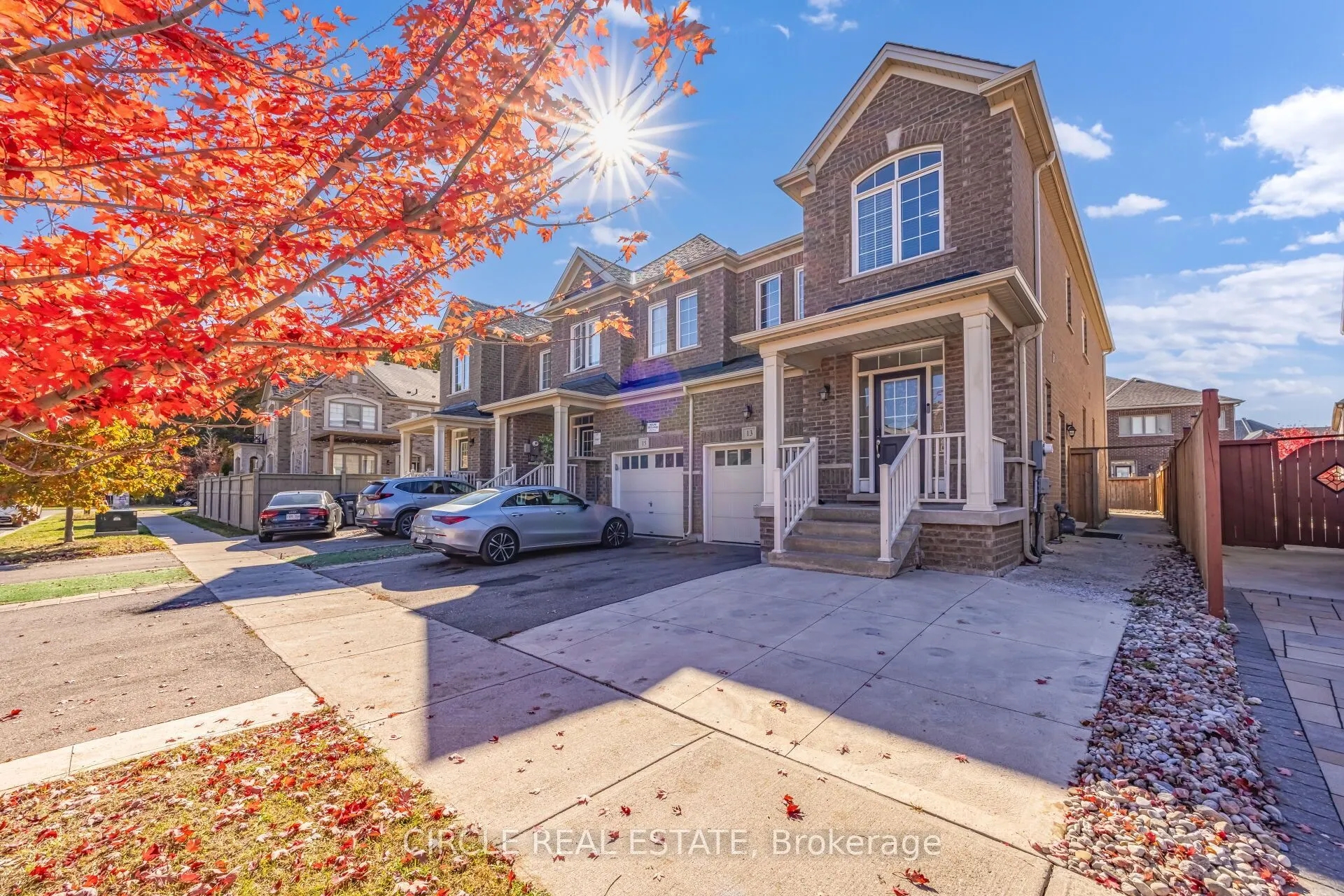 13 Lady Evelyn Crescent