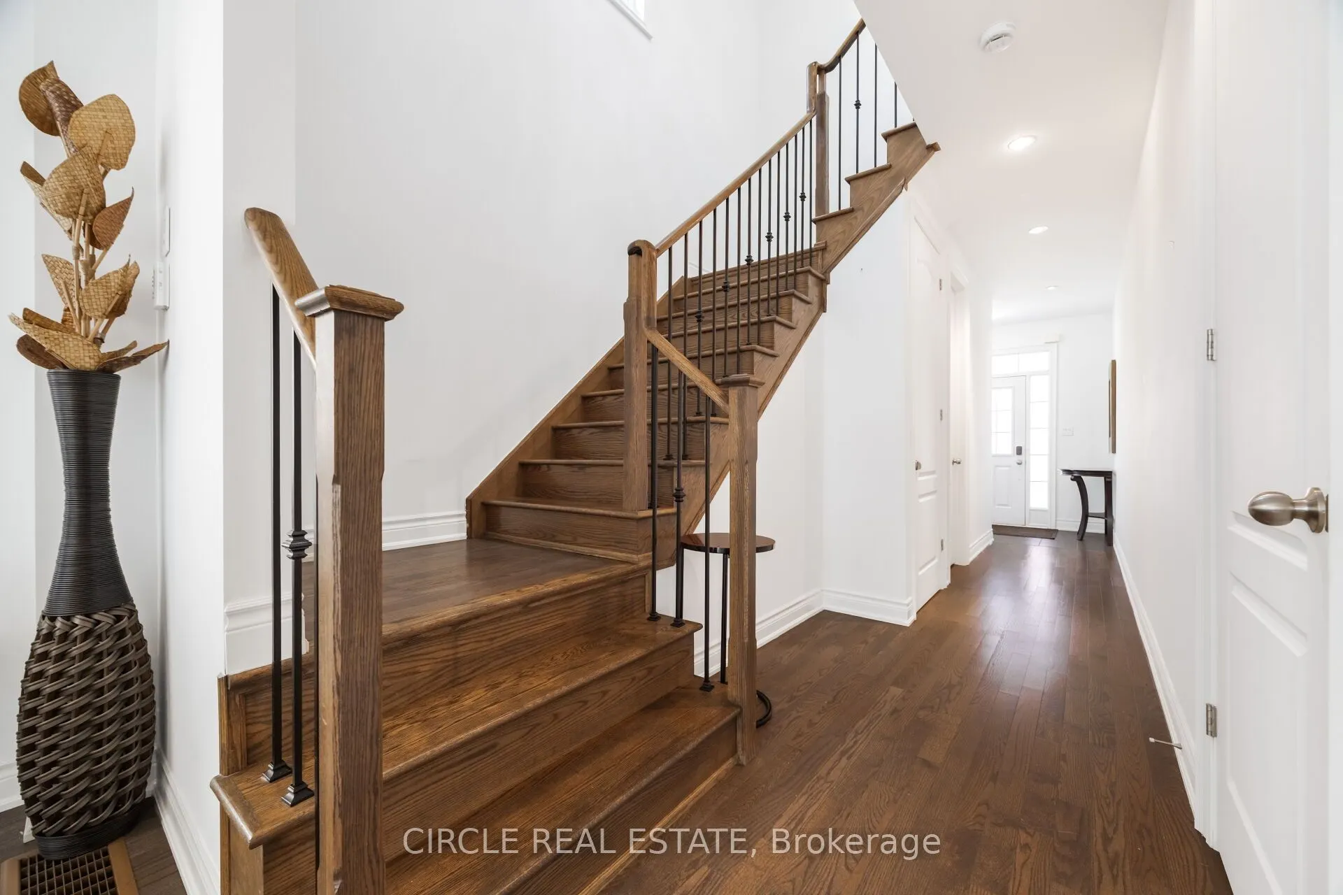 13 Lady Evelyn Crescent