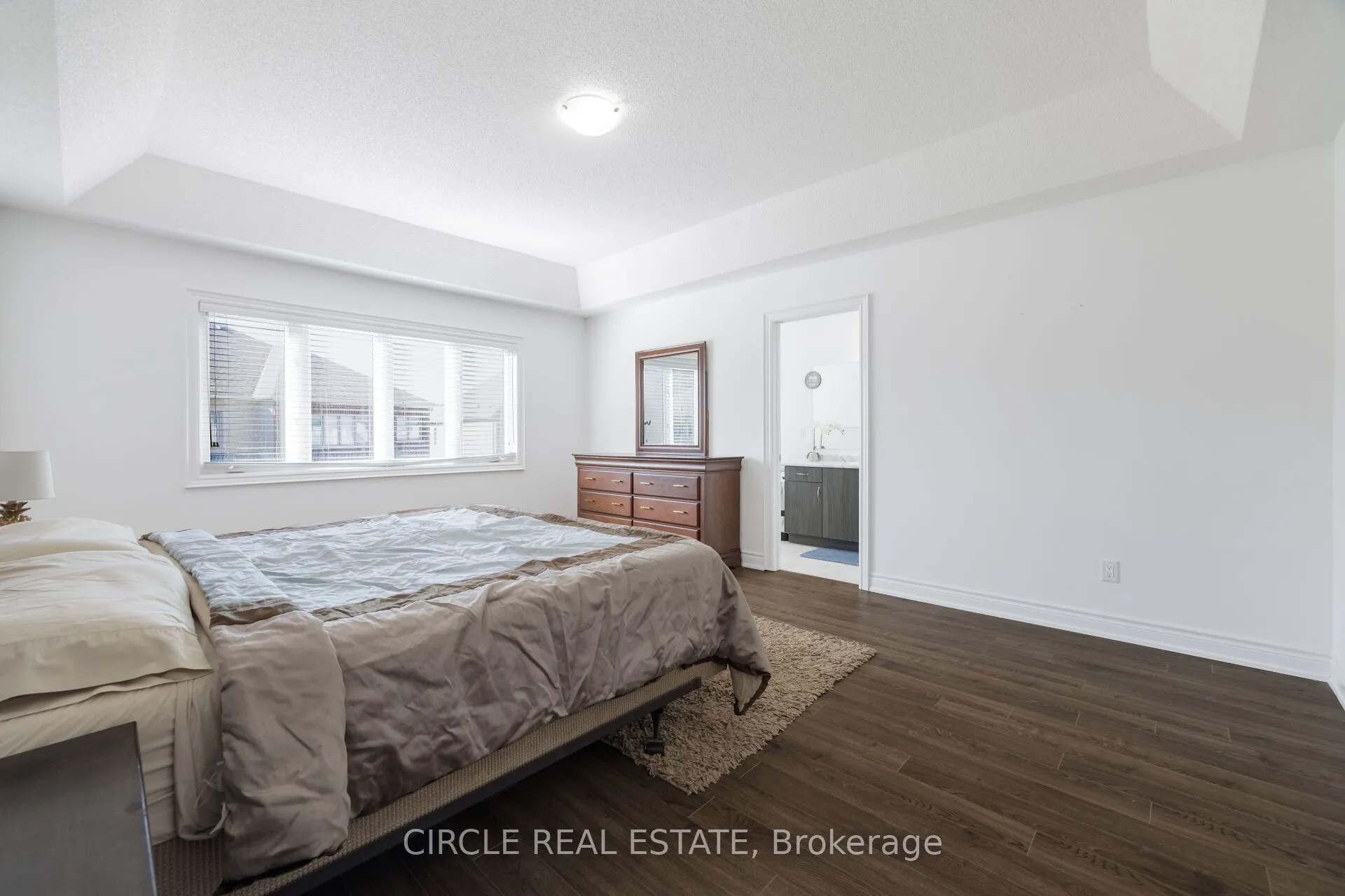 13 Lady Evelyn Crescent