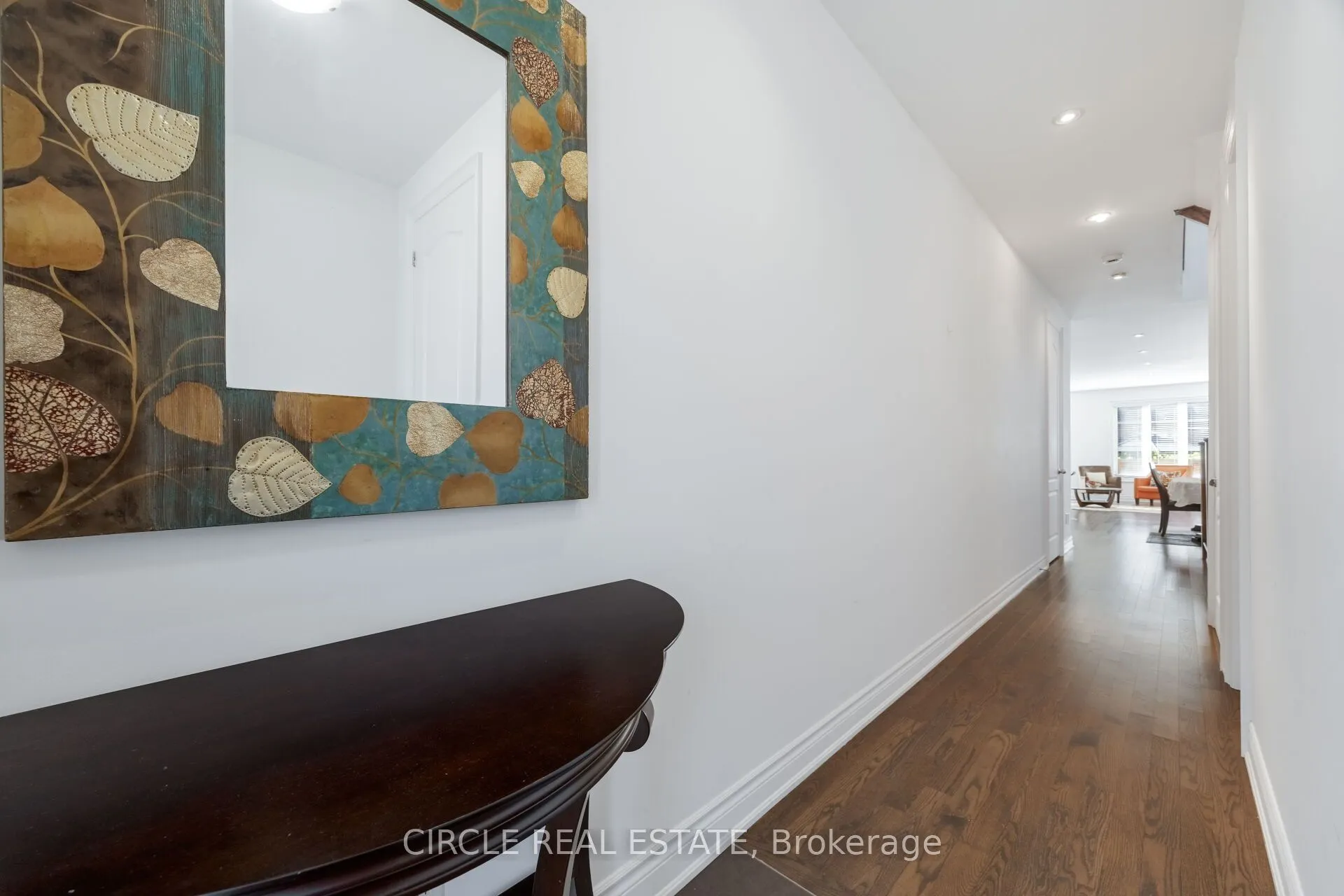 13 Lady Evelyn Crescent