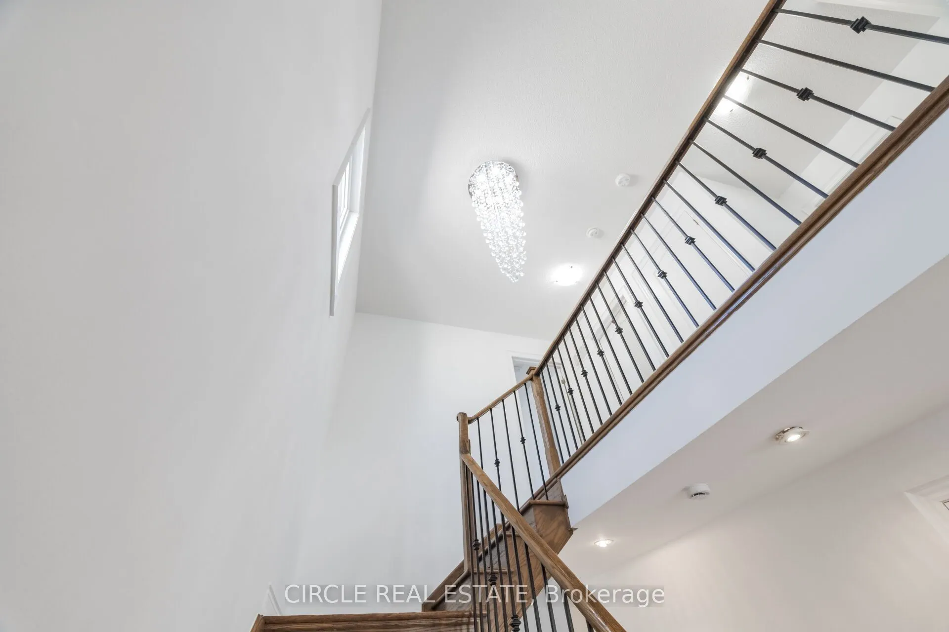13 Lady Evelyn Crescent
