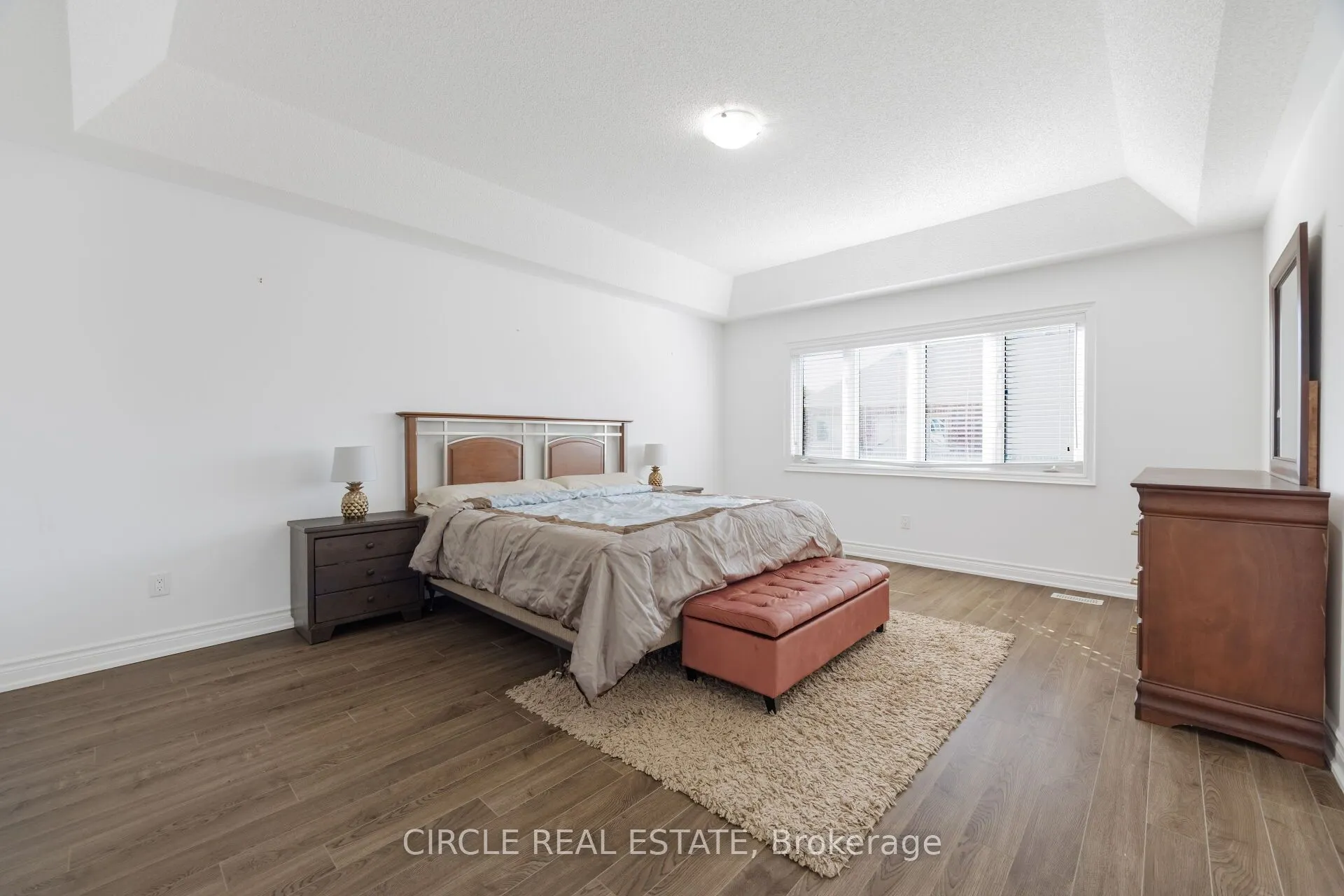 13 Lady Evelyn Crescent