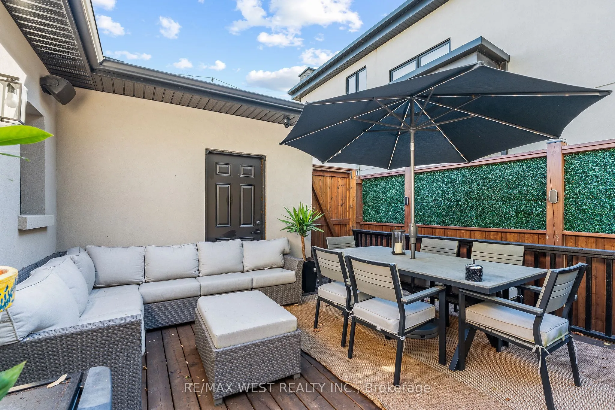 42 Woolton Crescent