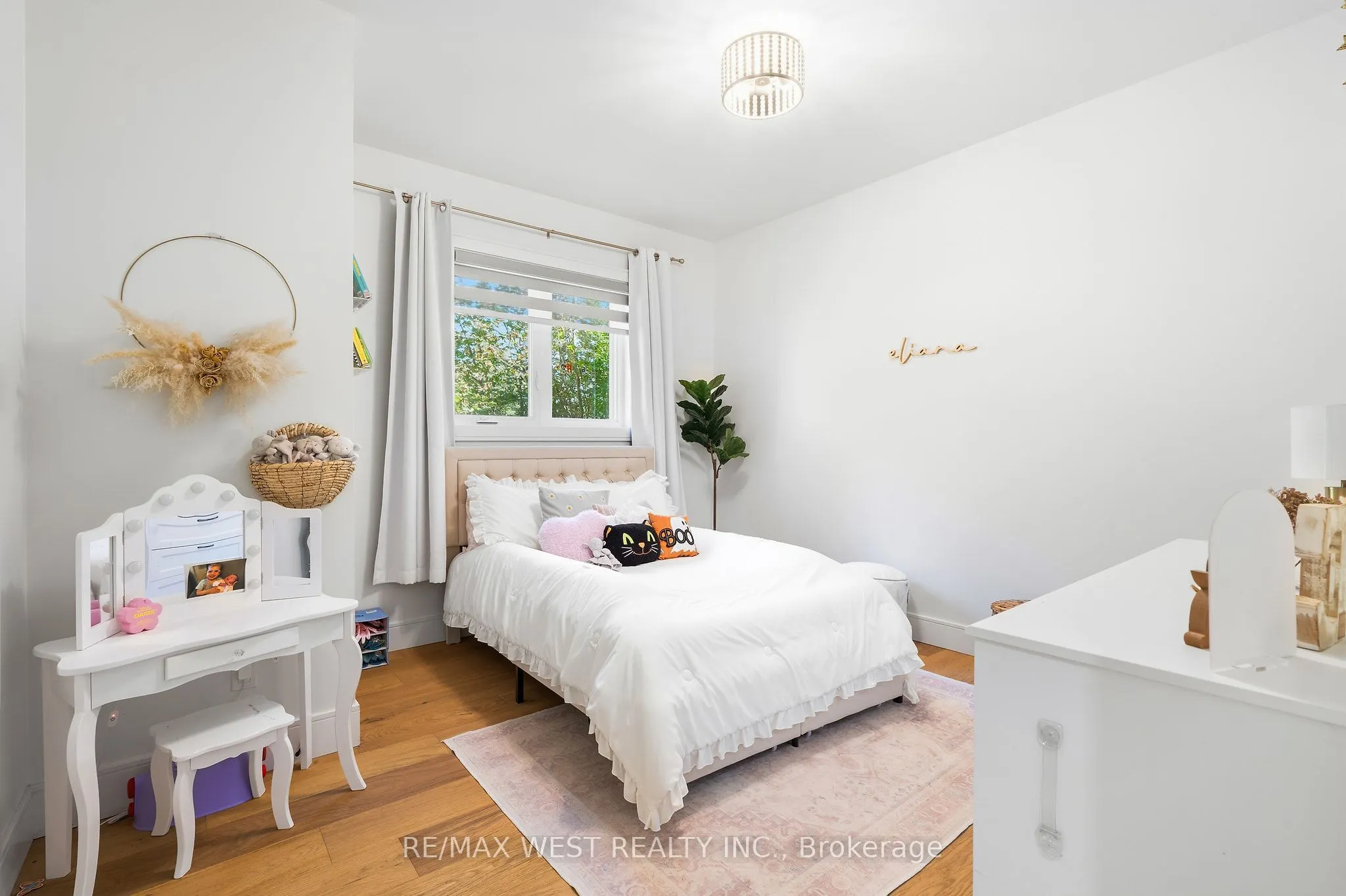 42 Woolton Crescent