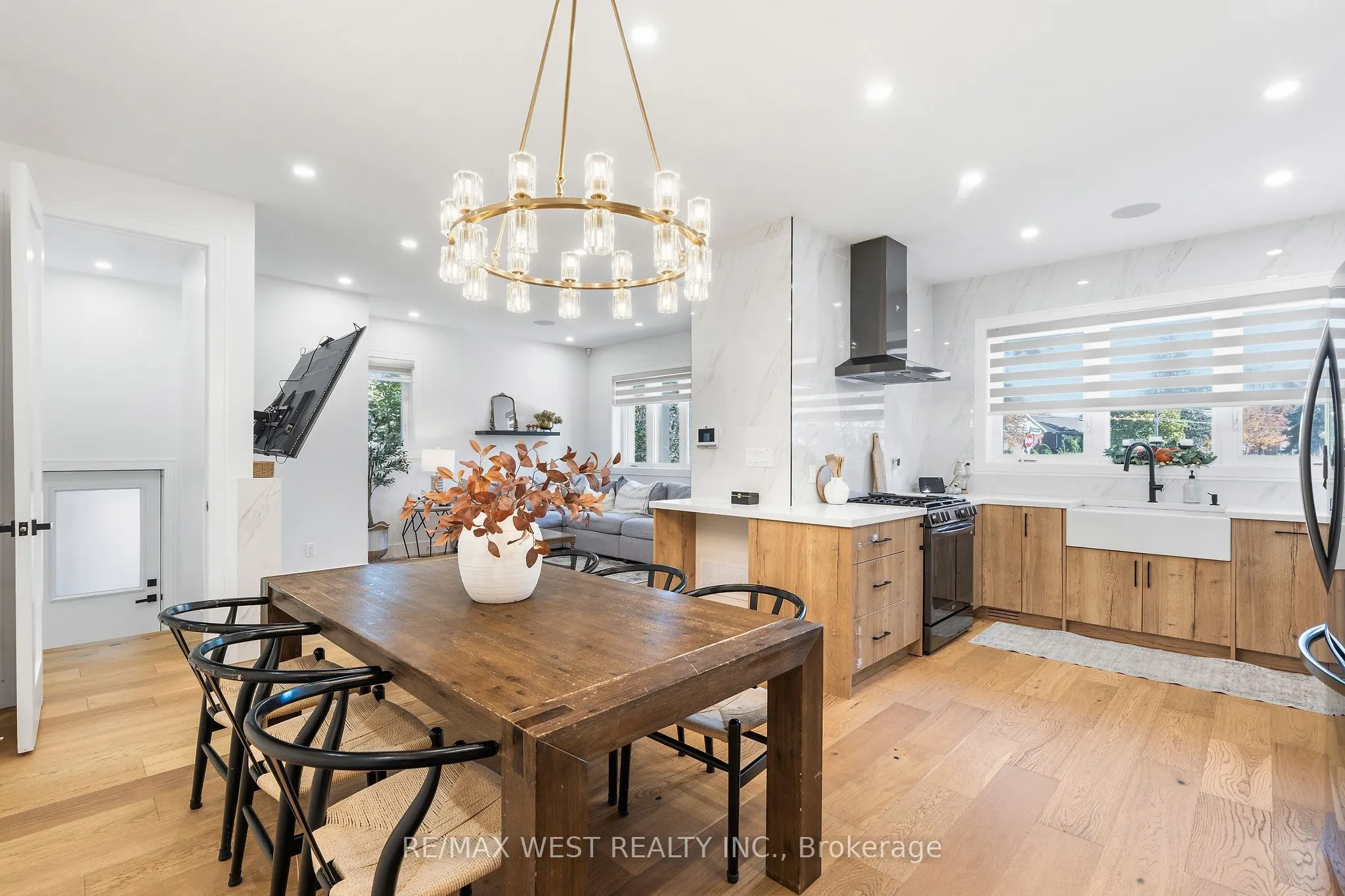 42 Woolton Crescent