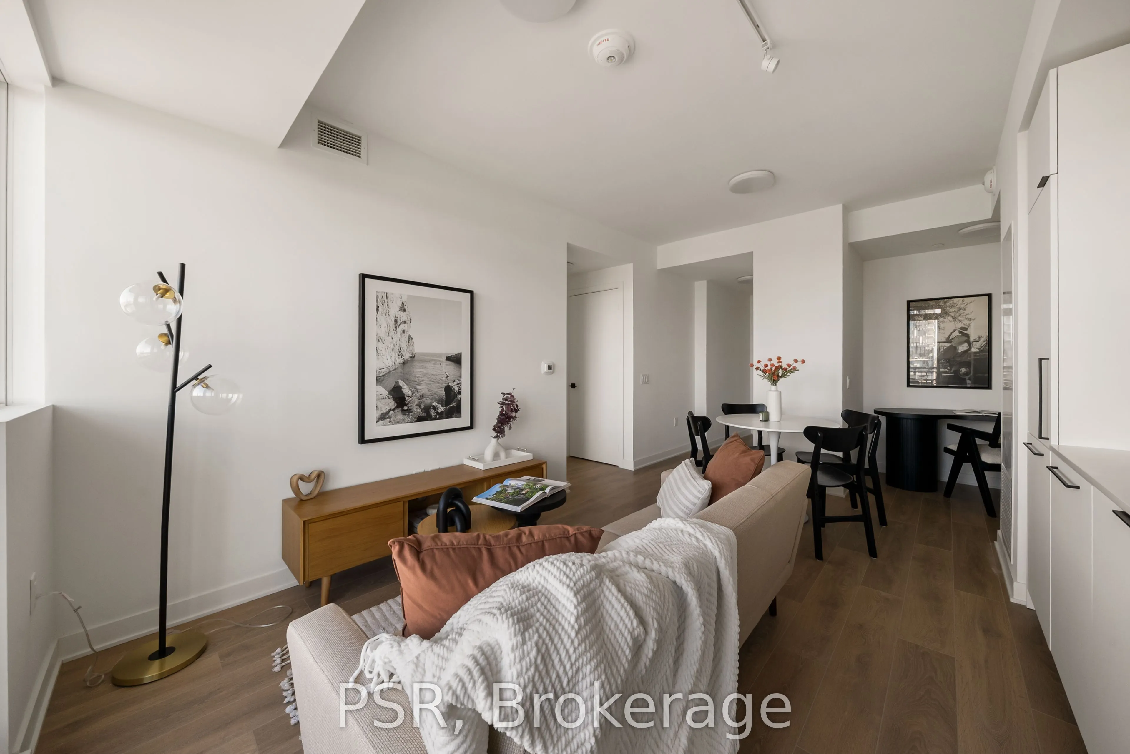 1185 Dupont Street #2011