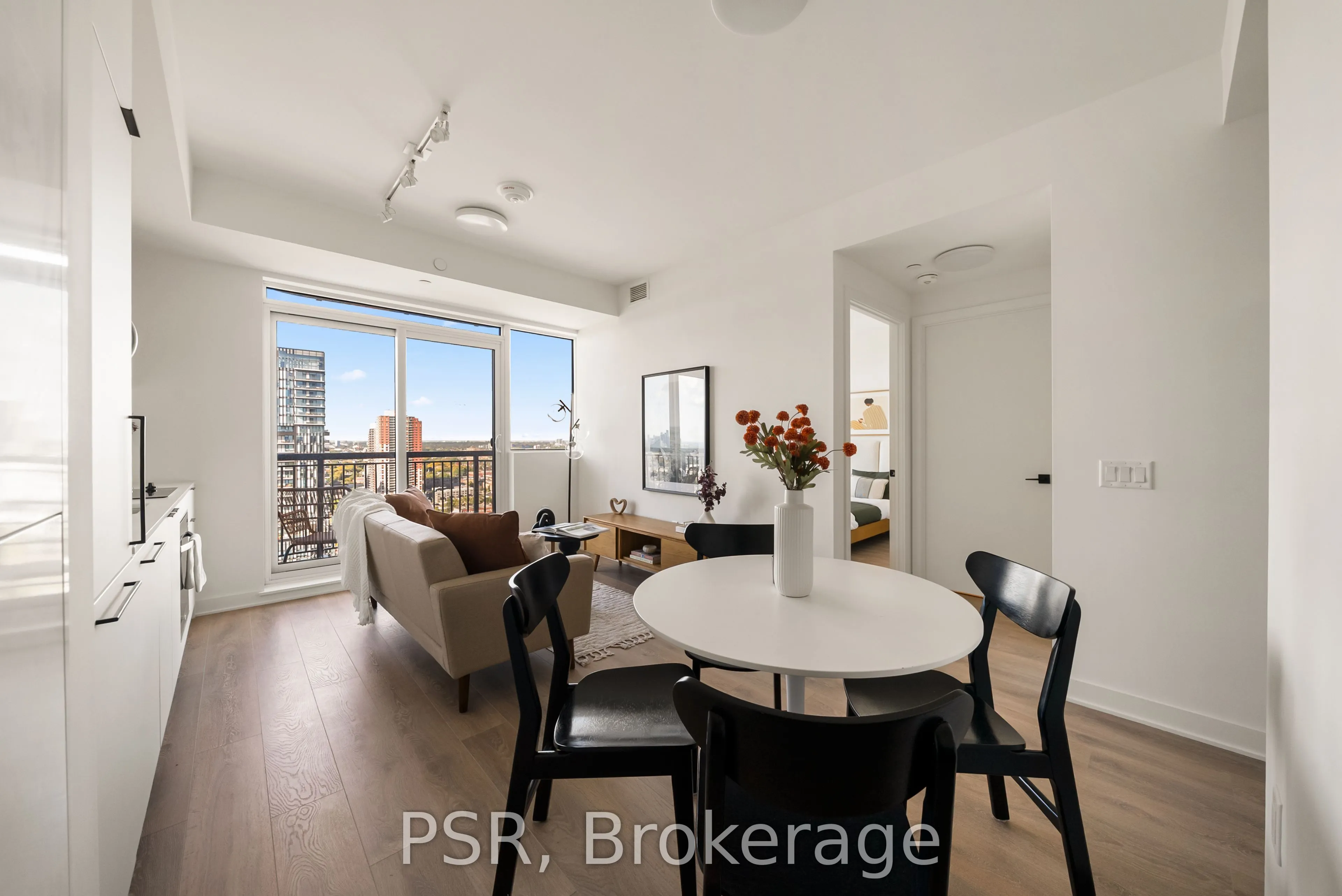 1185 Dupont Street #2011