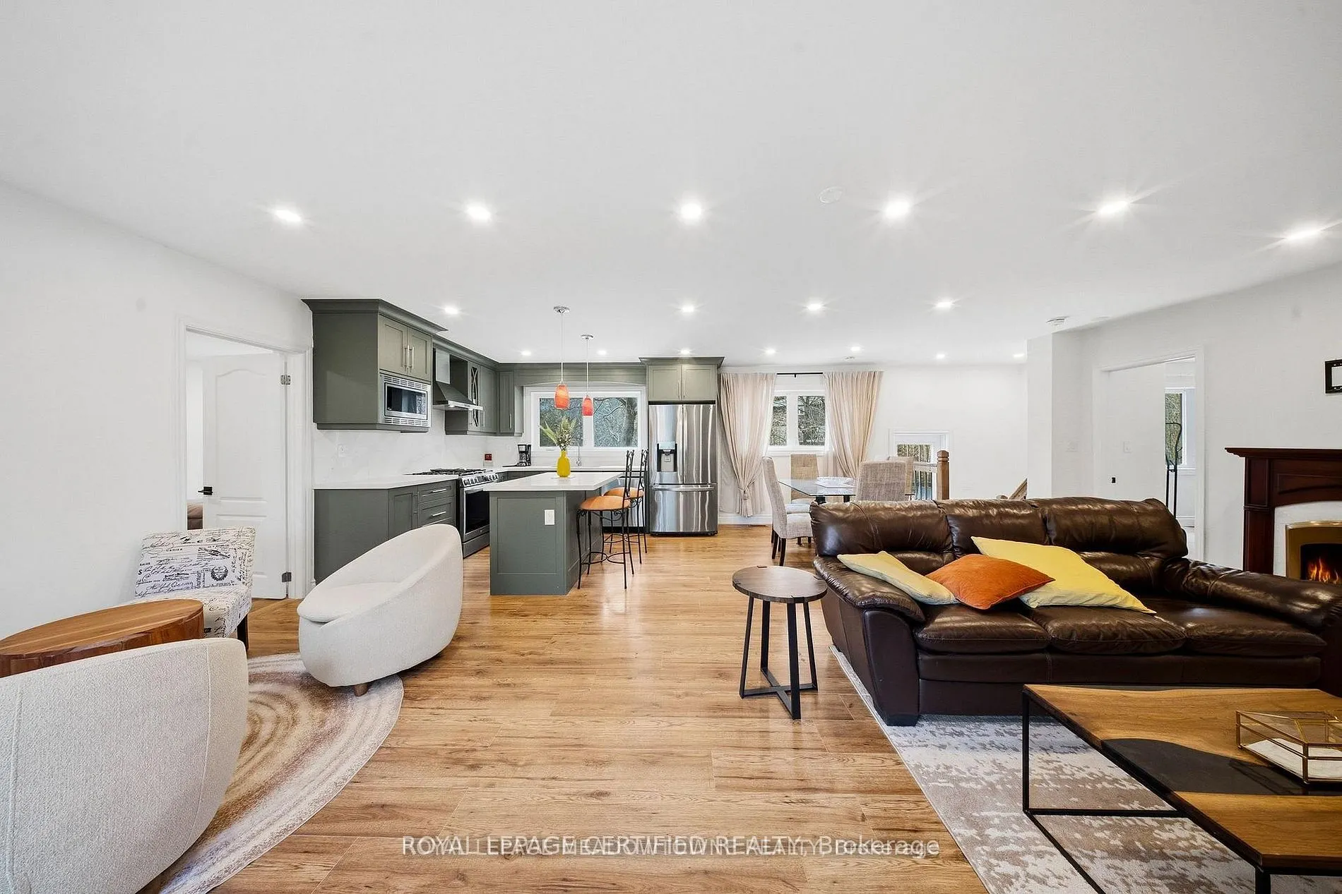 208 Glen Oak Drive