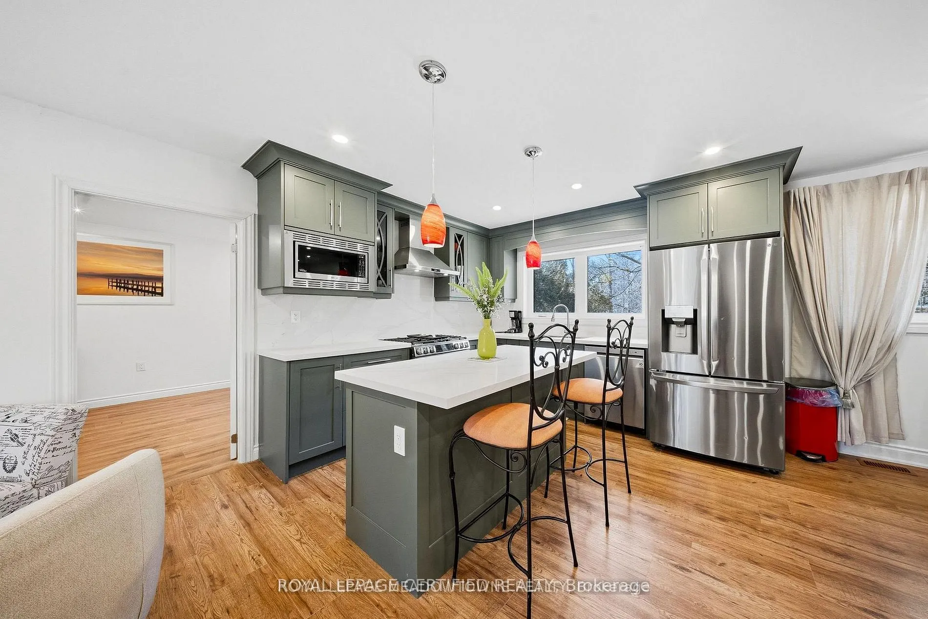 208 Glen Oak Drive