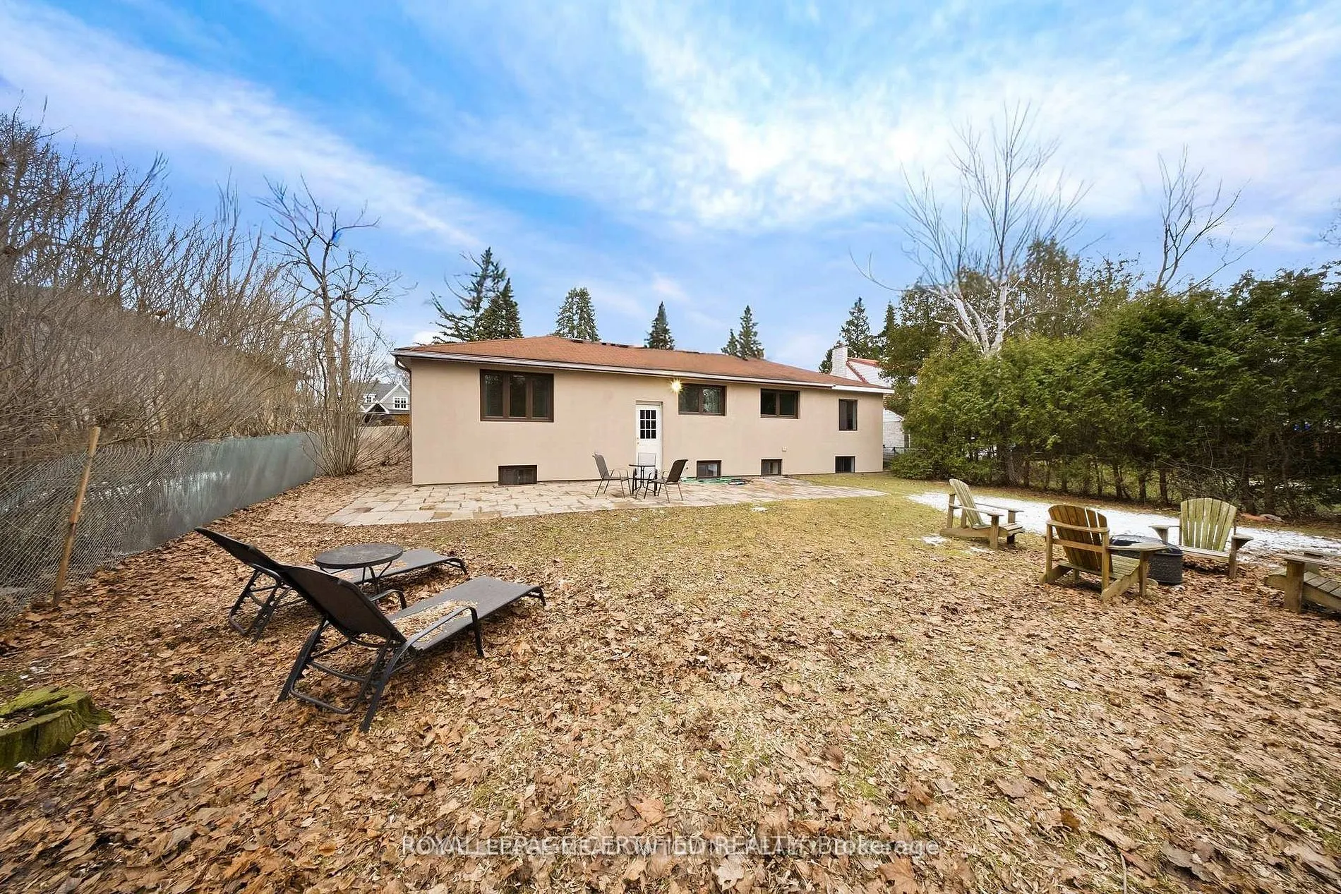208 Glen Oak Drive