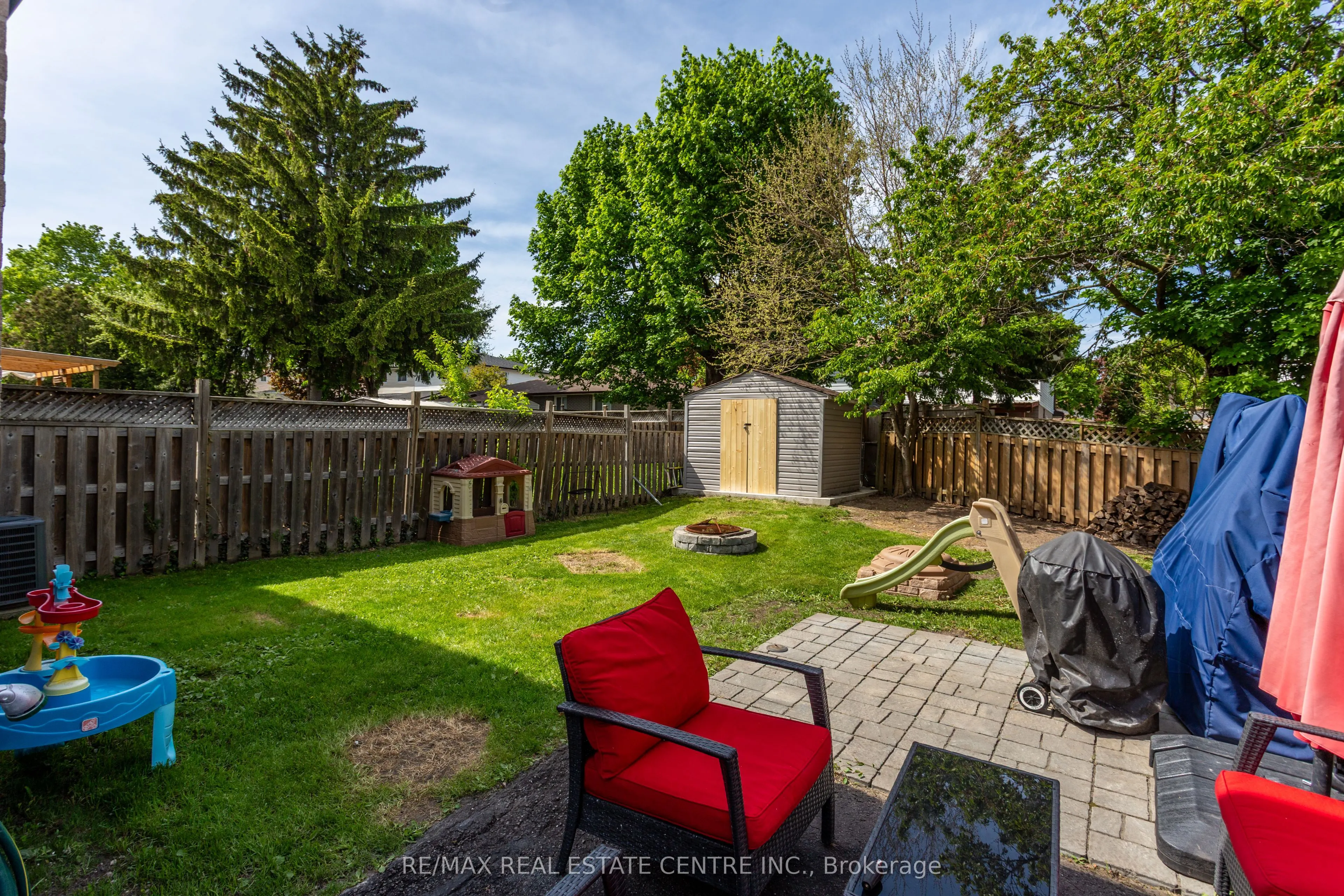289 Archdekin Drive