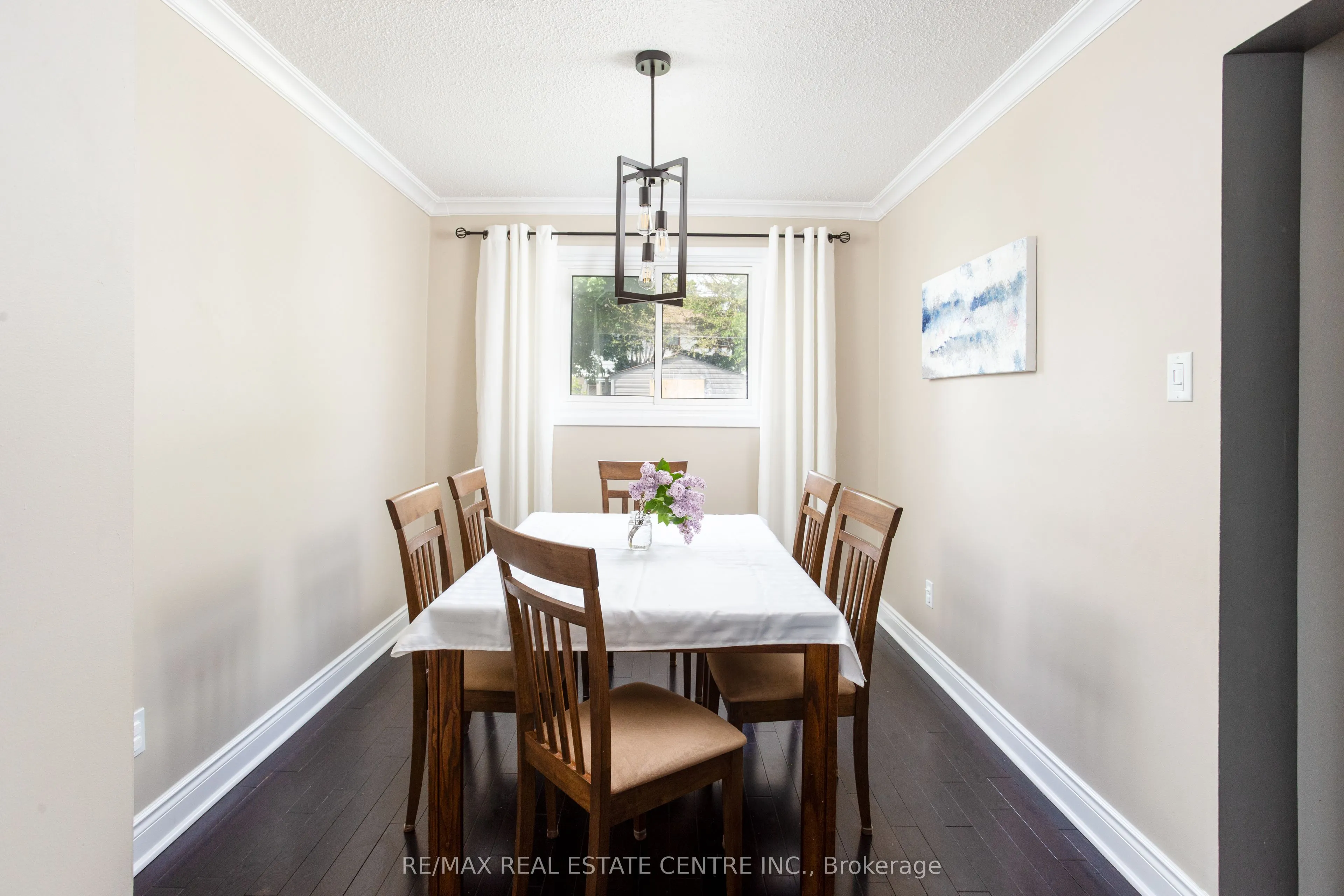 289 Archdekin Drive