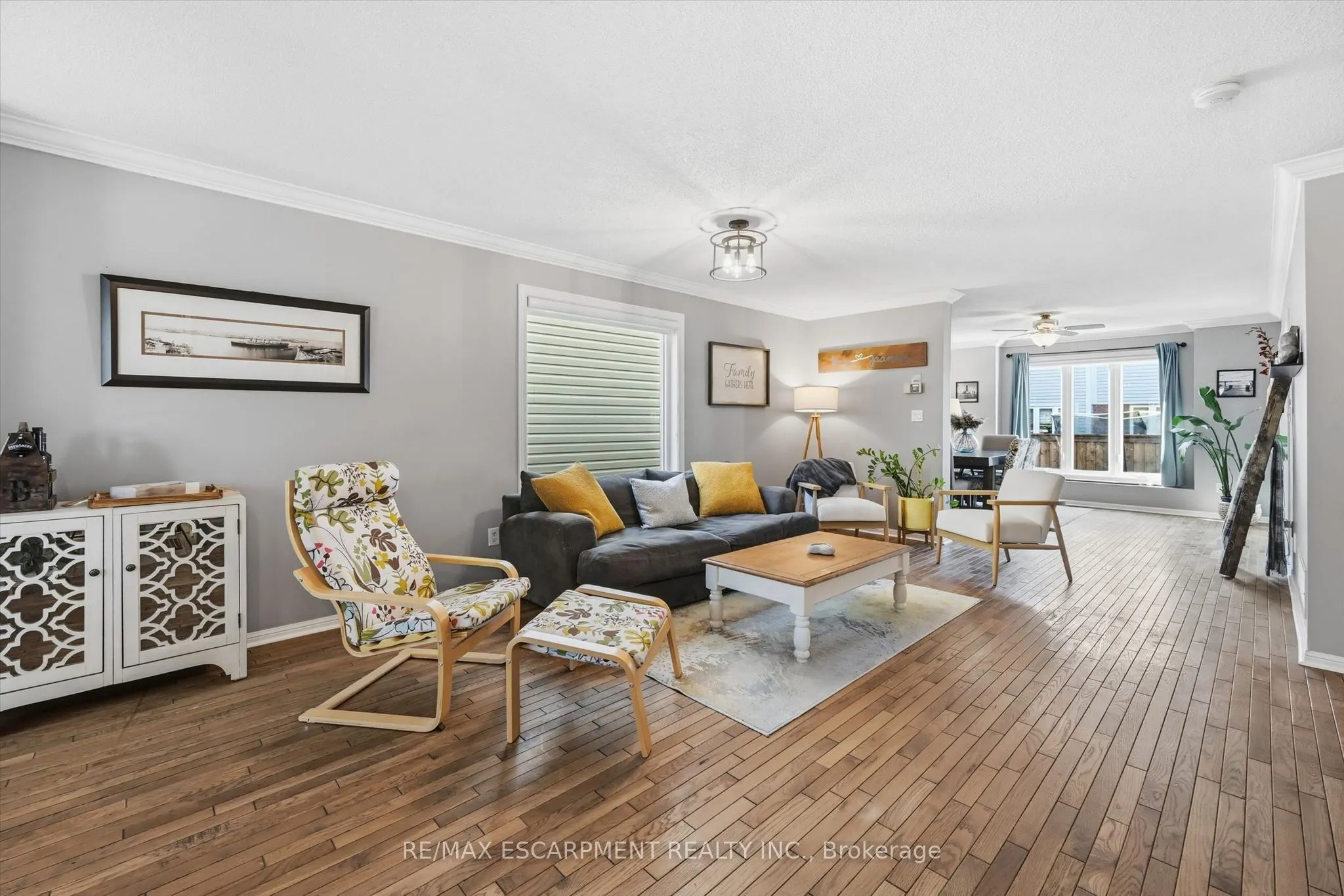 2206 Casselman Court