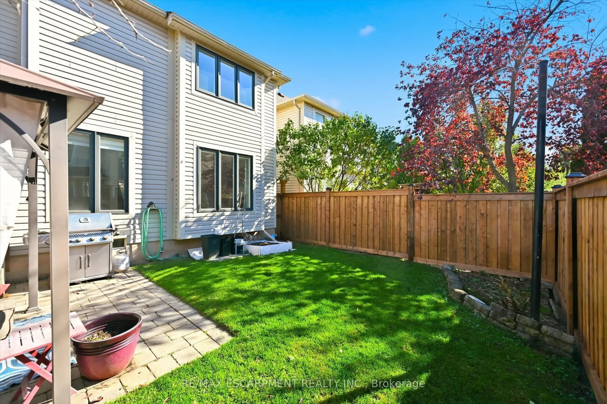 2206 Casselman Court