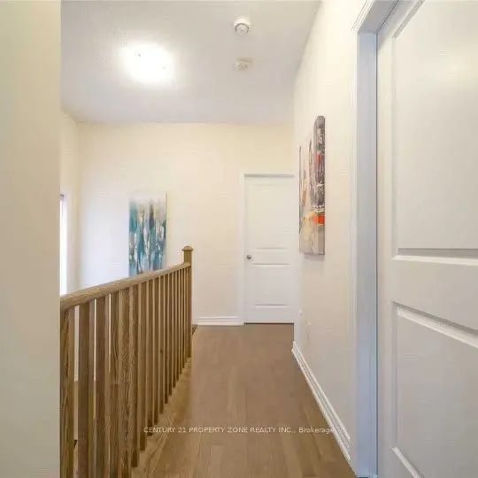 17 Angelfish Road #Upper