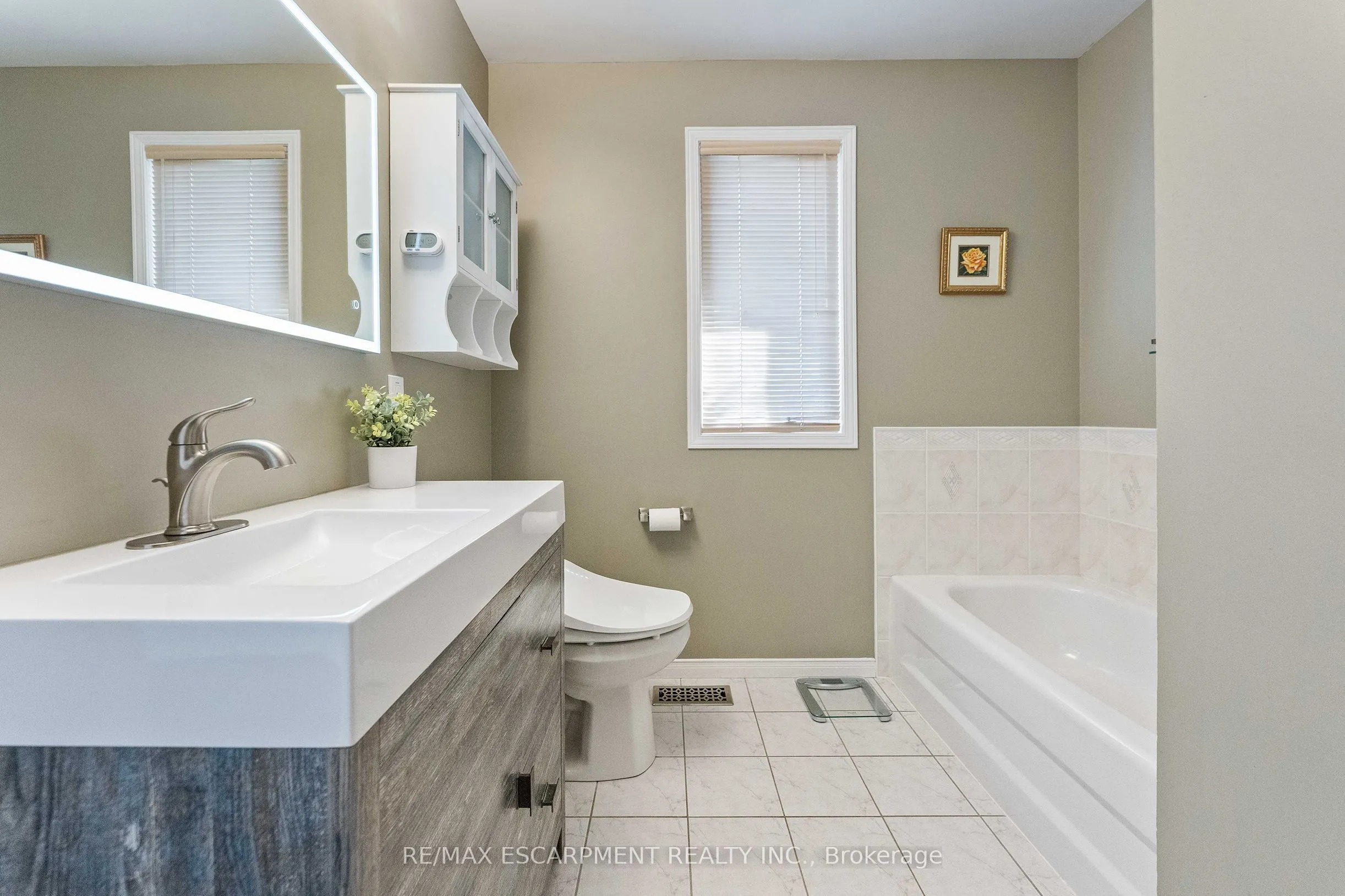 2206 Golden Orchard Trail