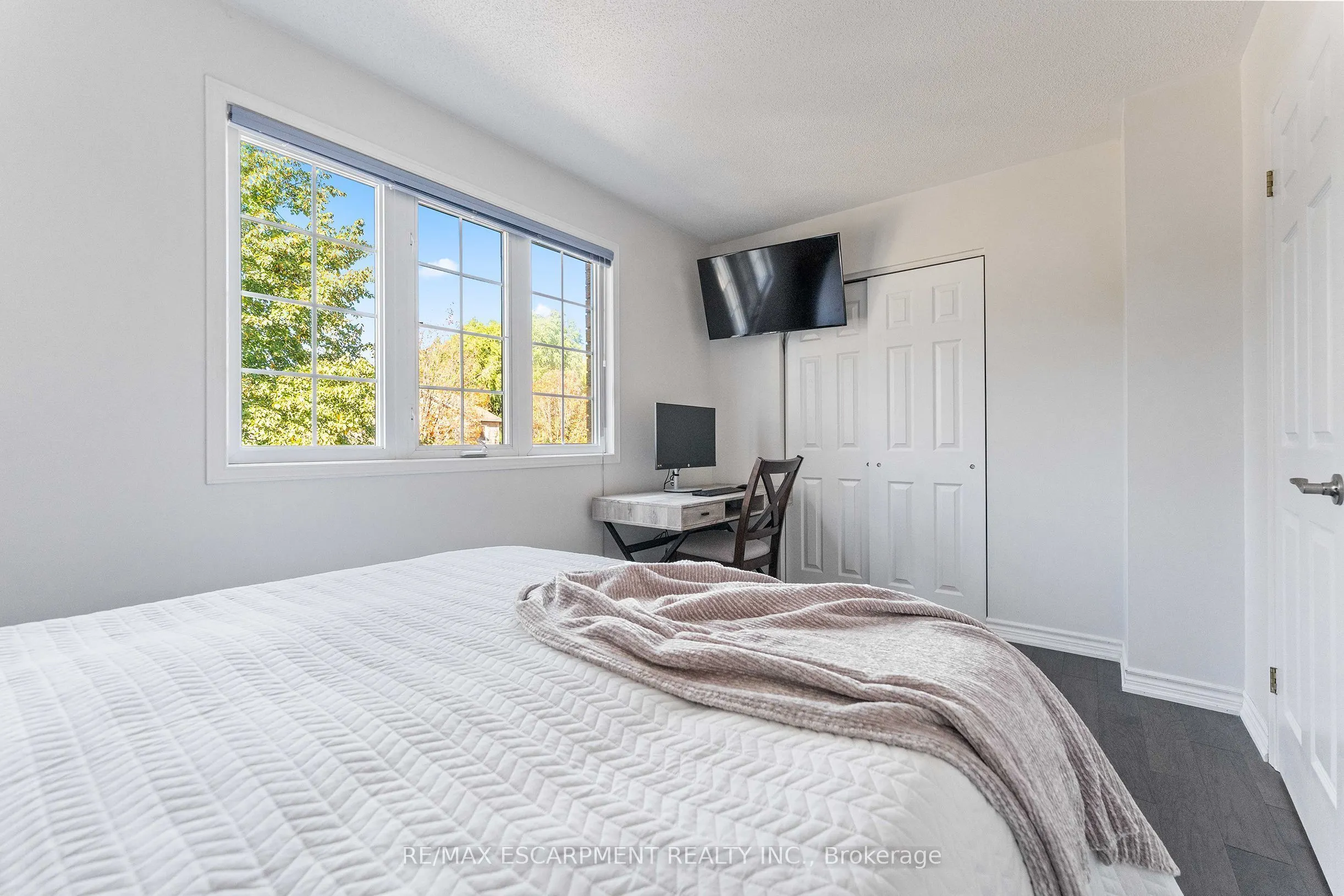 2206 Golden Orchard Trail