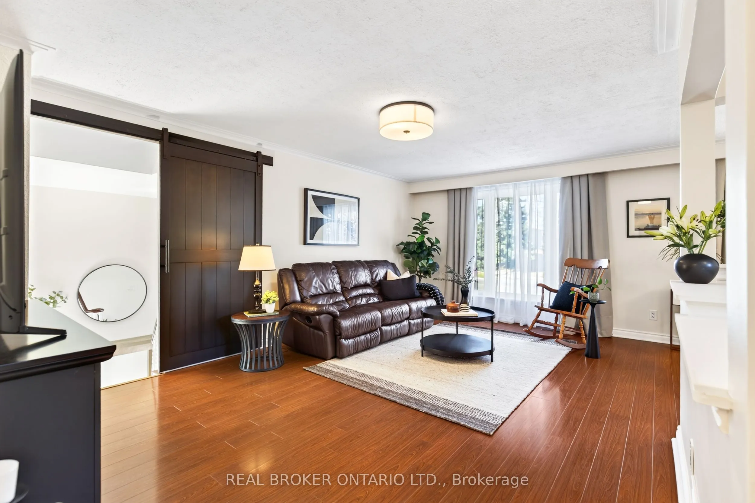 302 Delrex Boulevard