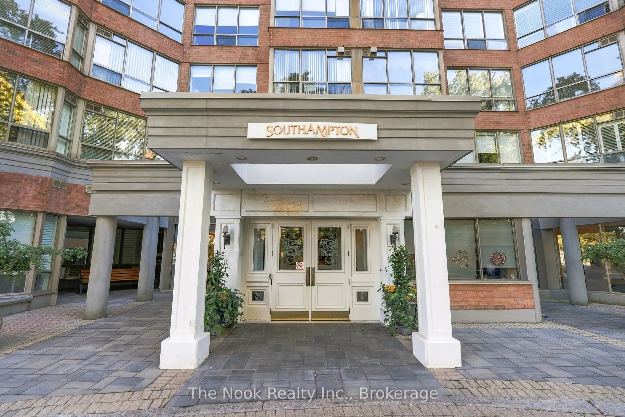 1 RIPLEY Avenue #213