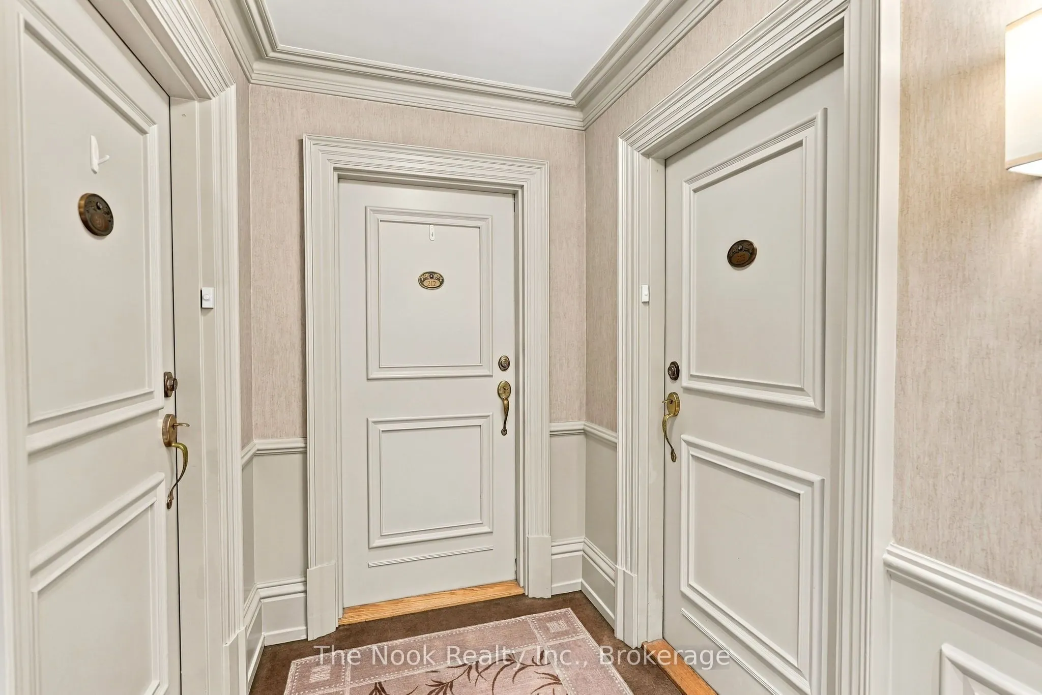 1 RIPLEY Avenue #213