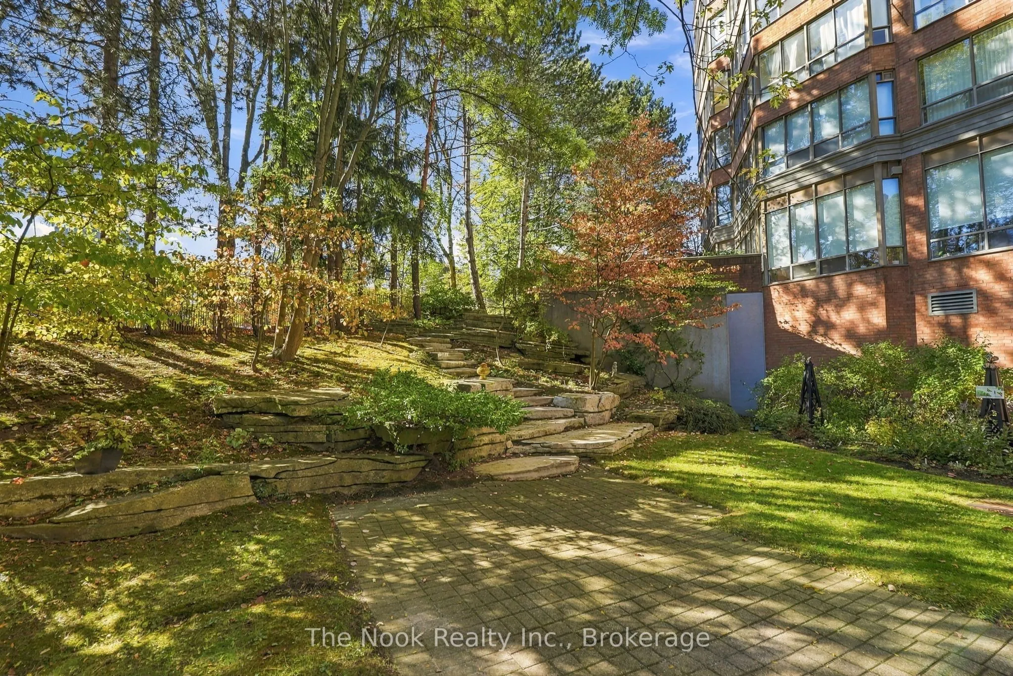 1 RIPLEY Avenue #213