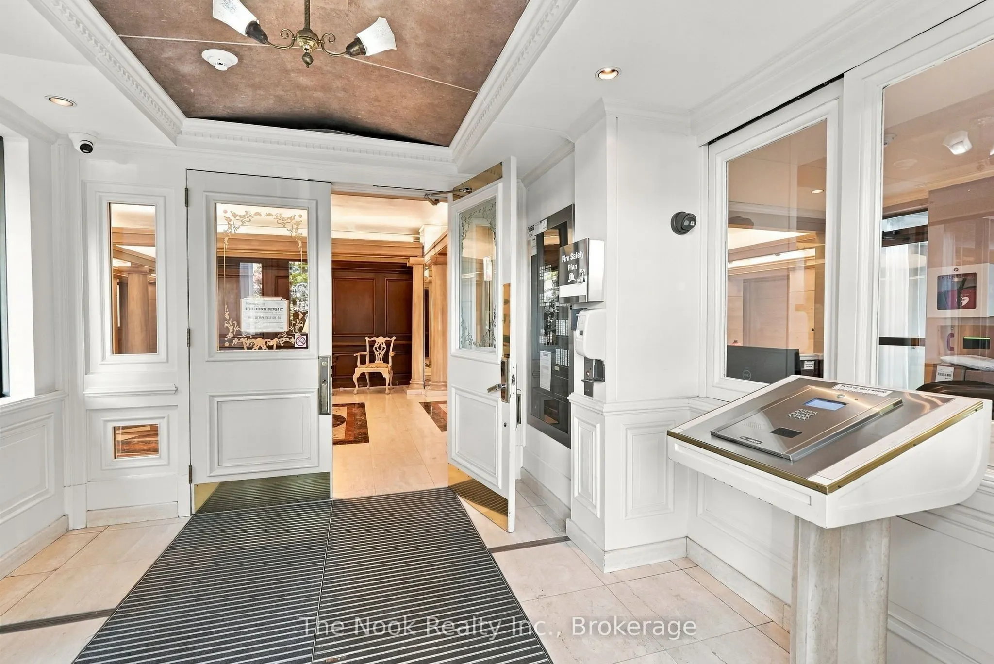 1 RIPLEY Avenue #213