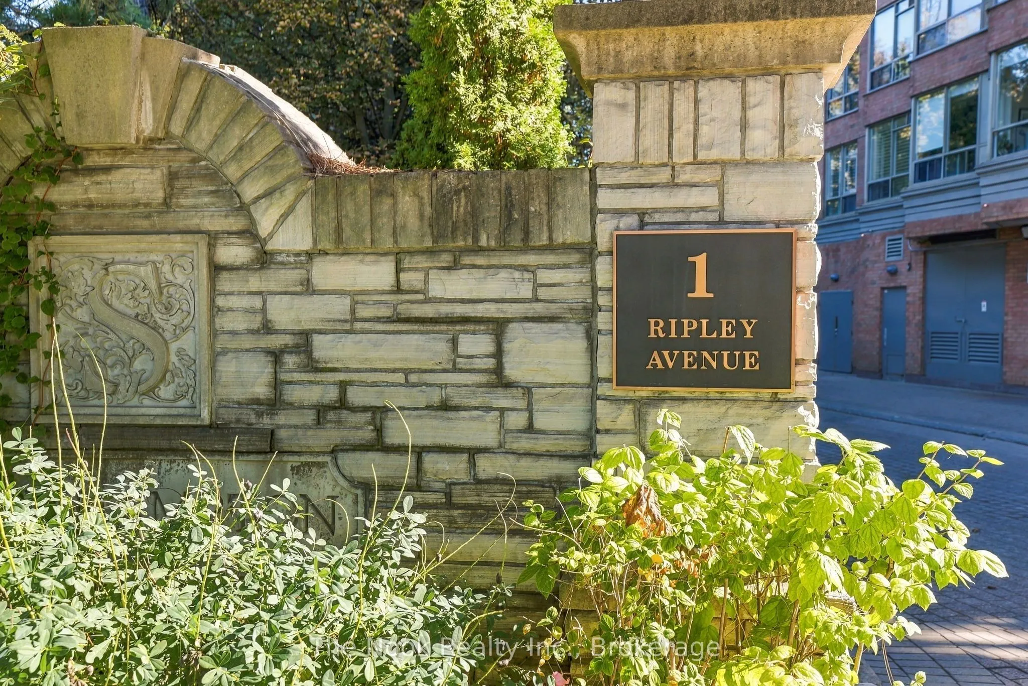 1 RIPLEY Avenue #213