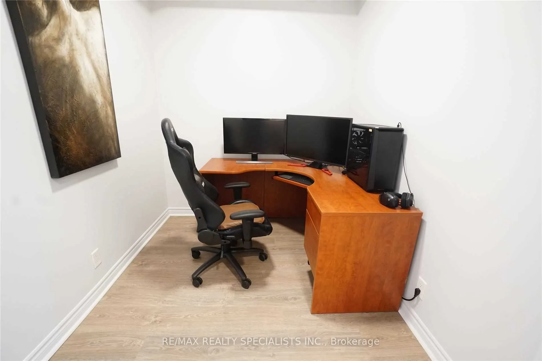 33 Elm Drive #2207
