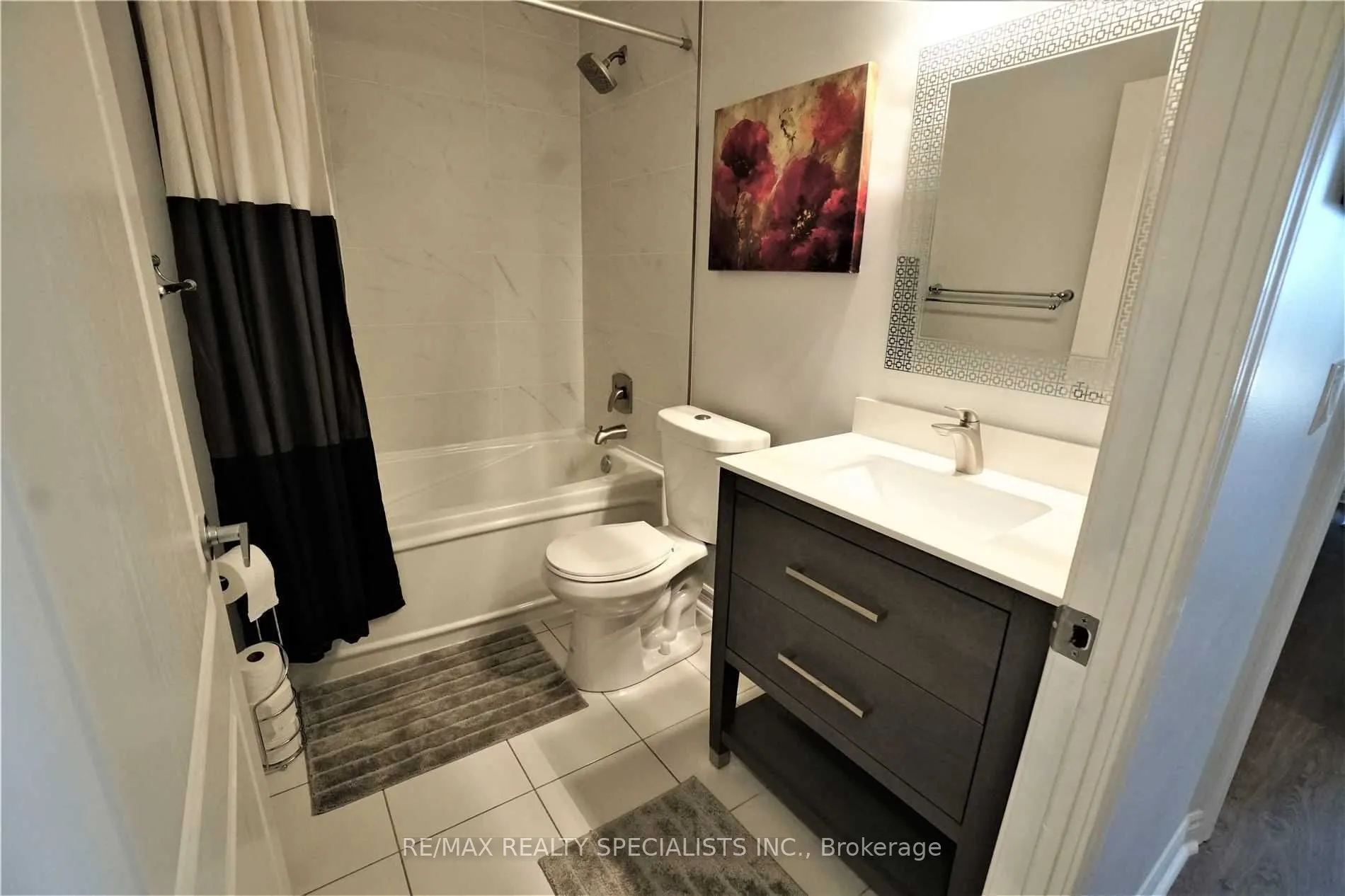 33 Elm Drive #2207